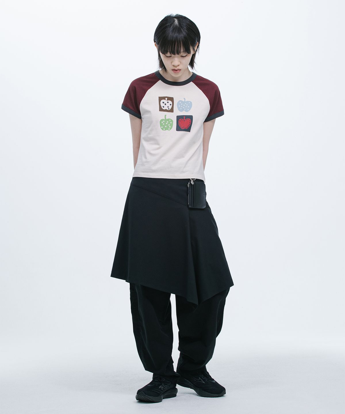 오헤시오(OHESHIO) APPLE RAGLAN T-SHIRT, BURGUNDY