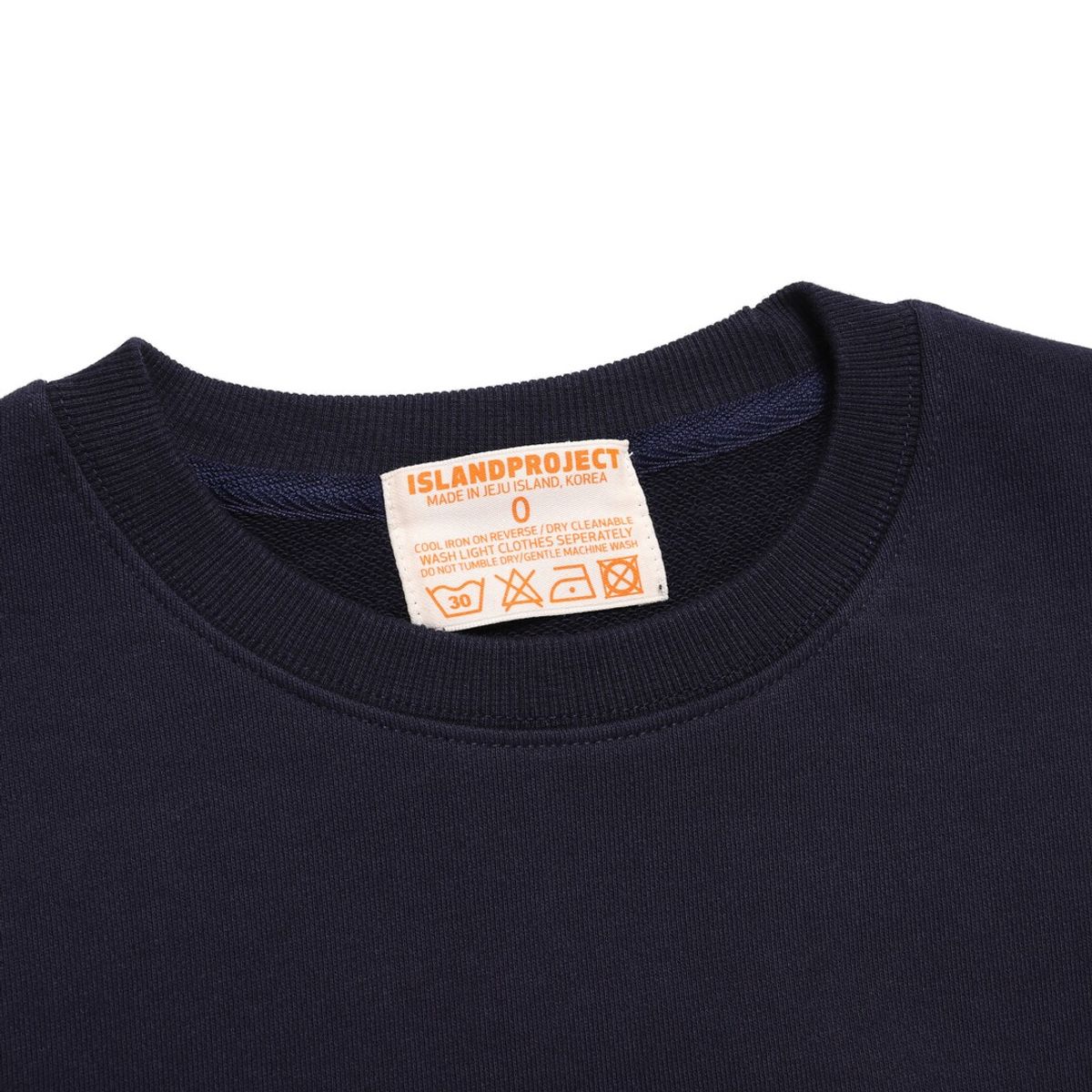 아일랜드 프로젝트(ISLAND PROJECT) Mandarine Bear Jeju Head Sweatshirt - Navy