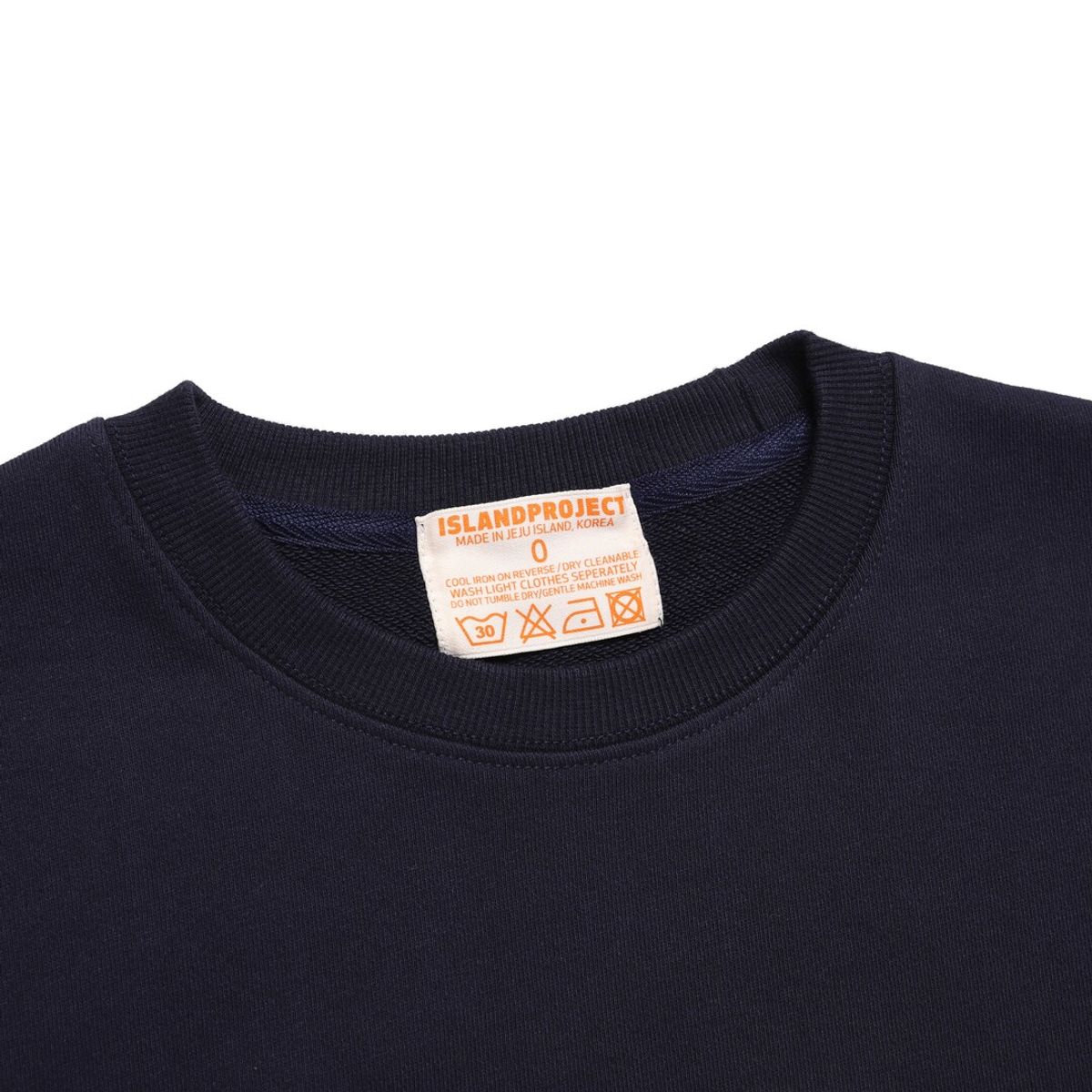 아일랜드 프로젝트(ISLAND PROJECT) Diver Bear Jeju Head Sweatshirt - Navy