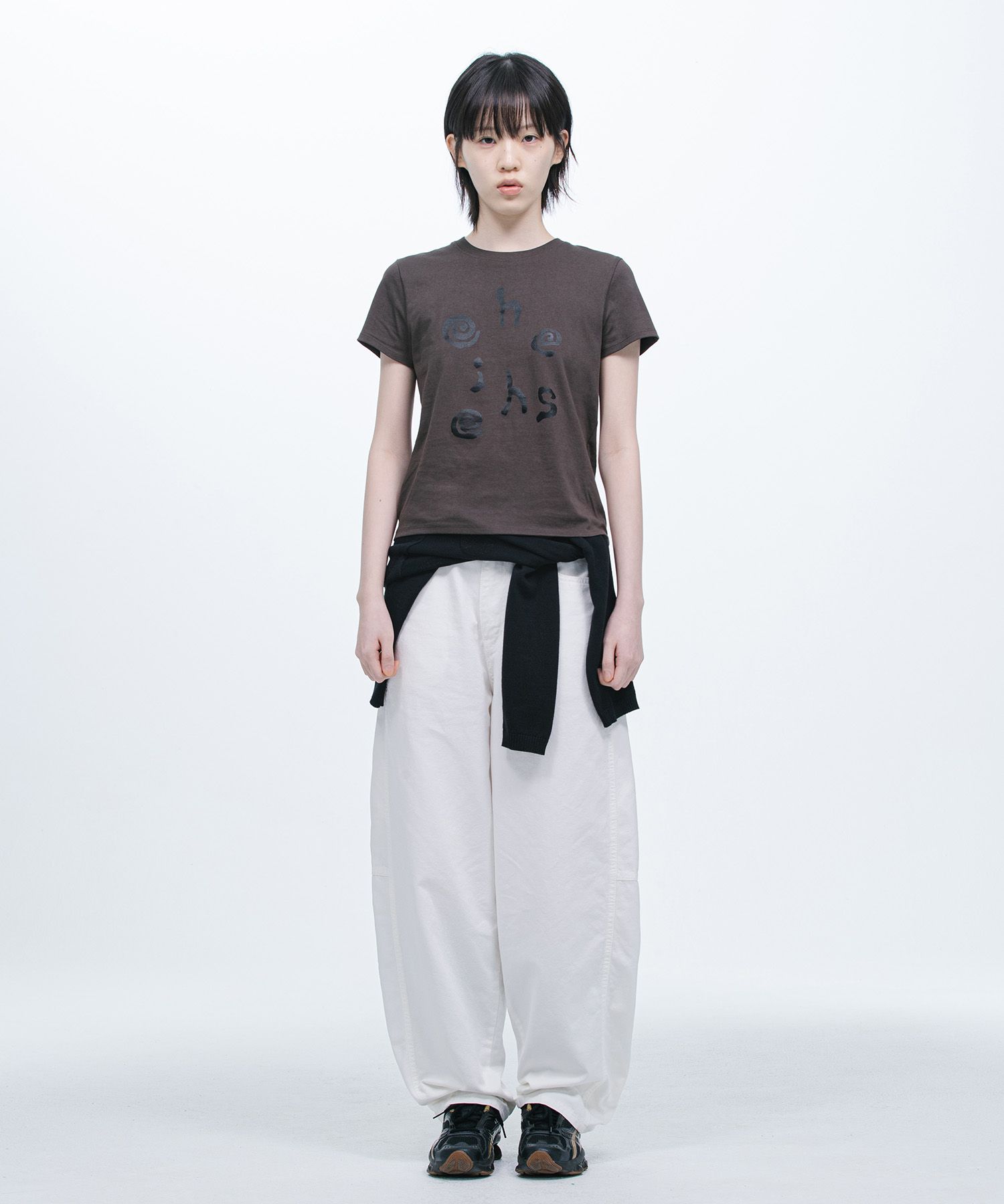 MUSINSA | OHESHIO LOGO SLIM T-SHIRT, DEEP BROWN