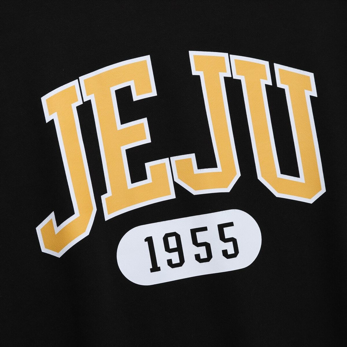 아일랜드 프로젝트(ISLAND PROJECT) Classic JEJU 1955 Sweatshirt - Black