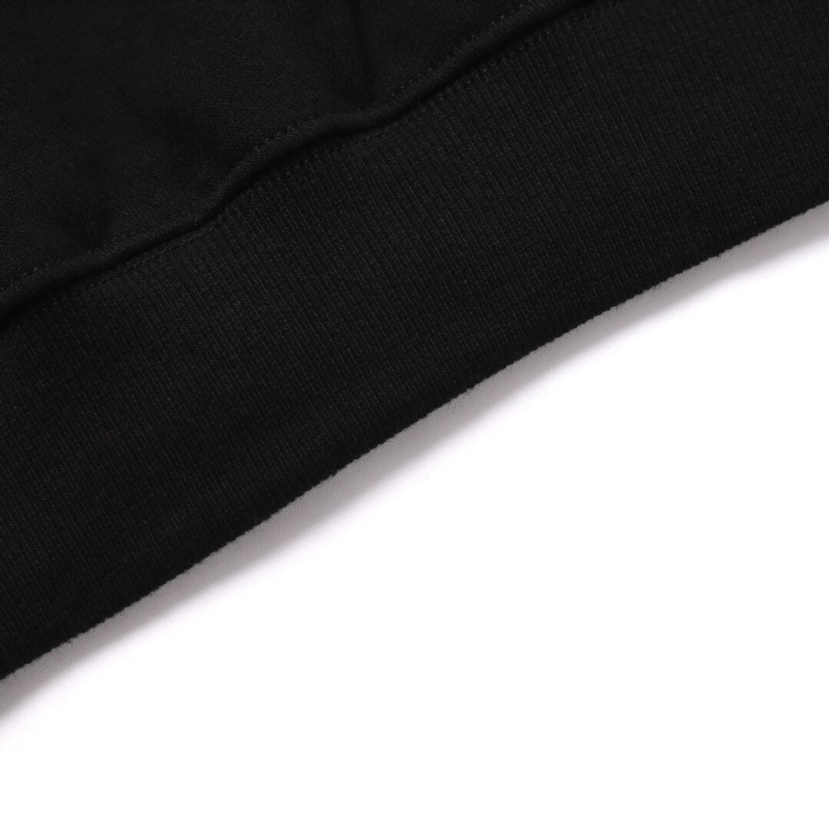 아일랜드 프로젝트(ISLAND PROJECT) THE Bears Sweatshirt - Black
