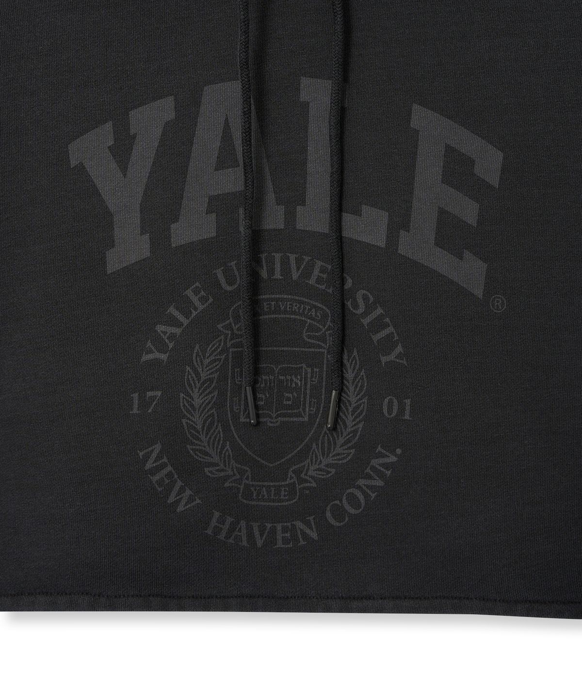 예일(YALE) 우먼즈 아치로고 피그먼트 크롭 후드_차콜