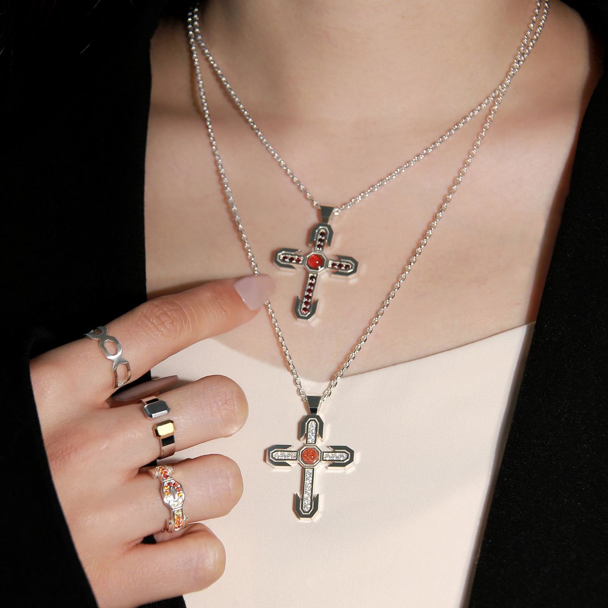 쿠도스(KUDOS) Ritzy Cross Necklace (All Ice Ver.)