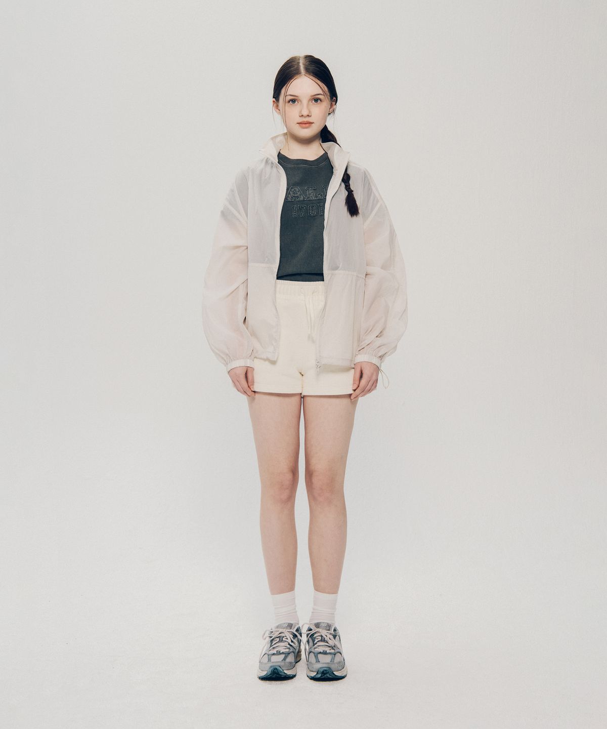 예일(YALE) 나일론 하프 스트링 재킷_아이보리