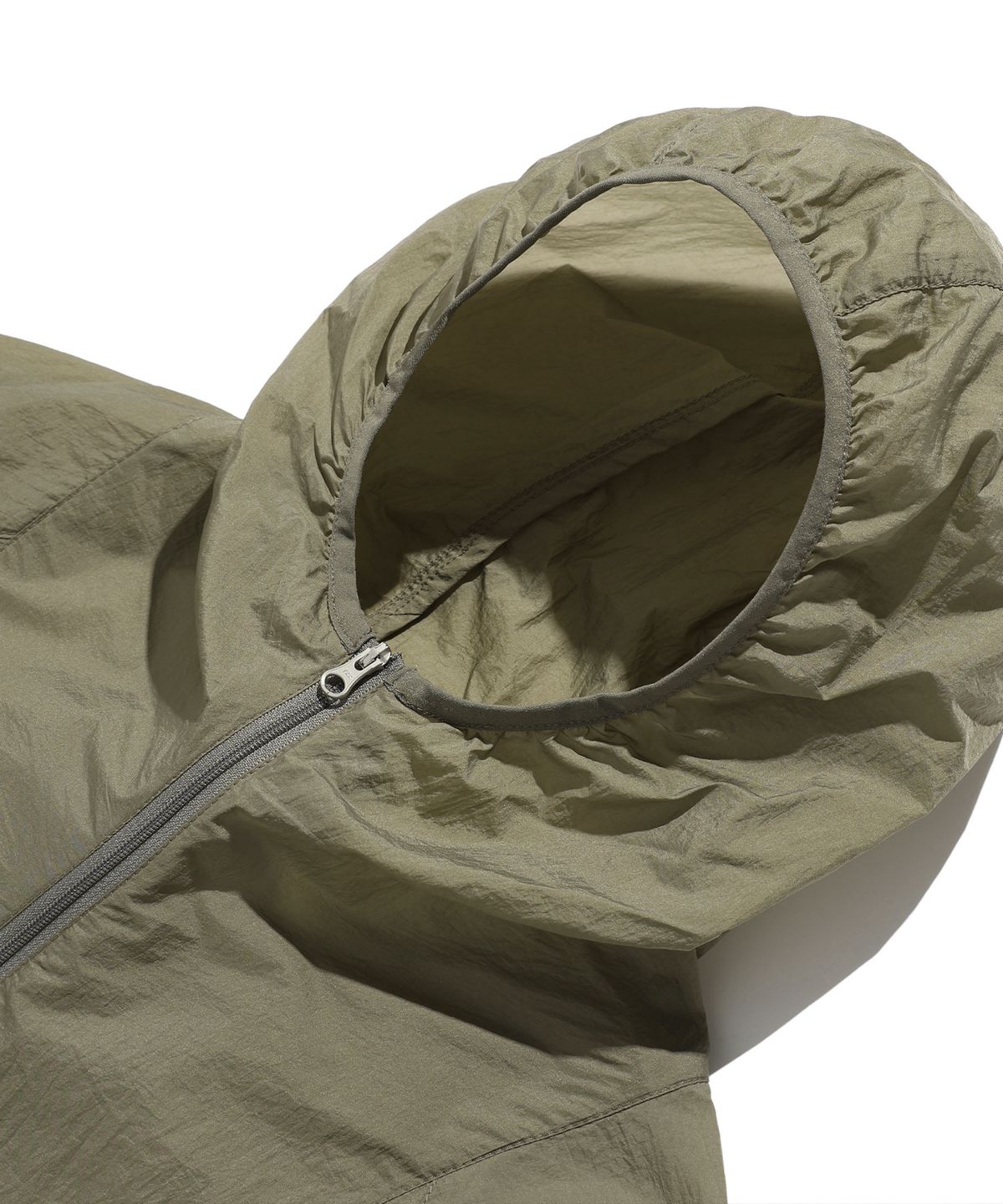 나이스고스트클럽(NICEGHOSTCLUB) 3STARS LIGHTWEIGHT WINDBREAKER_BEIGE(NG2FSUJ200A)