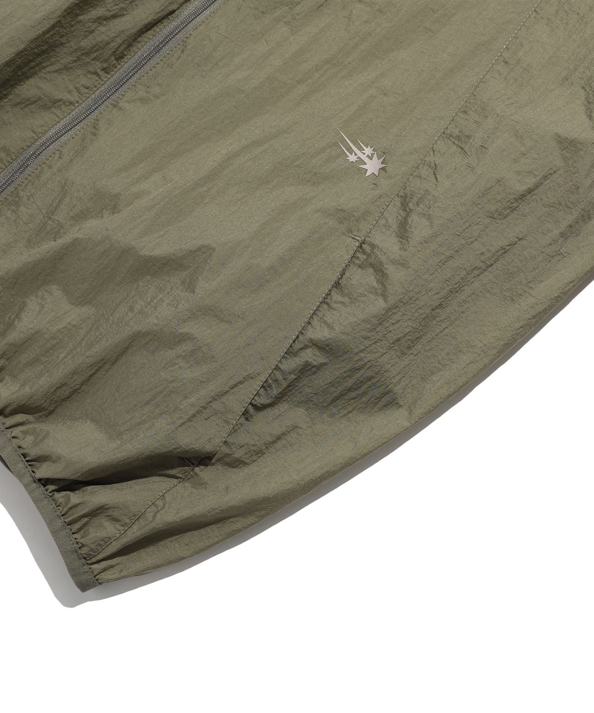 나이스고스트클럽(NICEGHOSTCLUB) 3STARS LIGHTWEIGHT WINDBREAKER_BEIGE(NG2FSUJ200A)