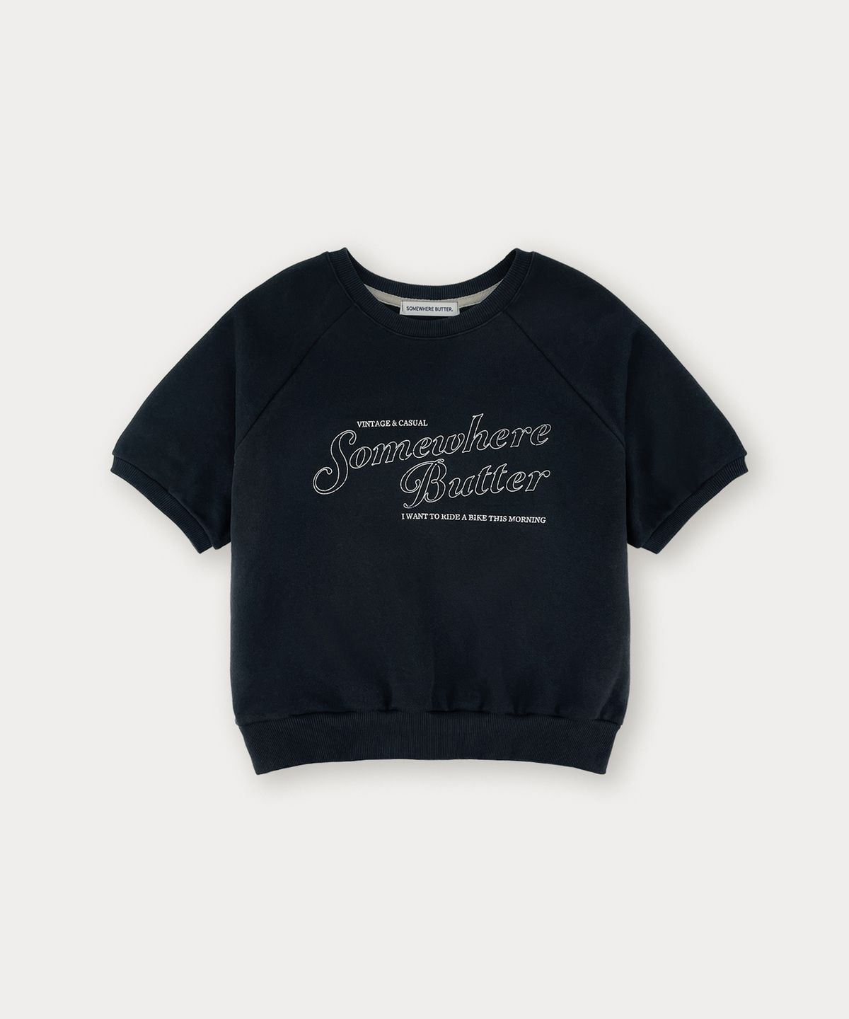 썸웨어버터(SOMEWHEREBUTTER) Crack Logo Half Sweatshirt - Navy