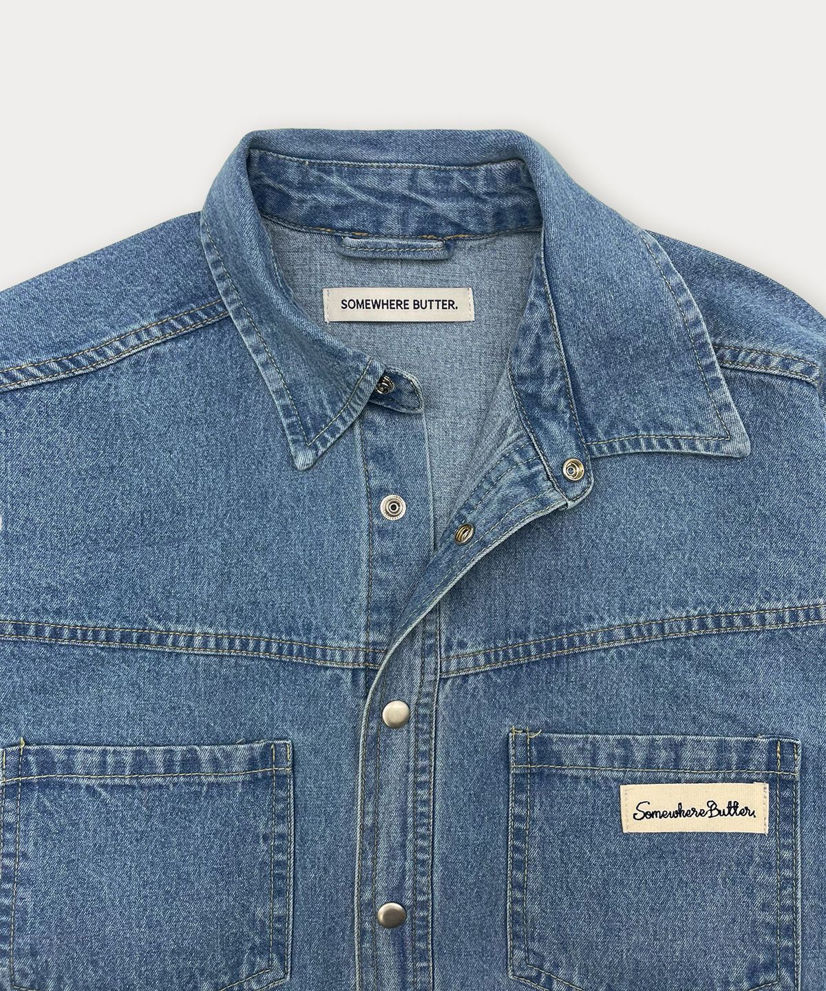 썸웨어버터(SOMEWHEREBUTTER) Western Denim Over-Fit Shirt - Middle Blue