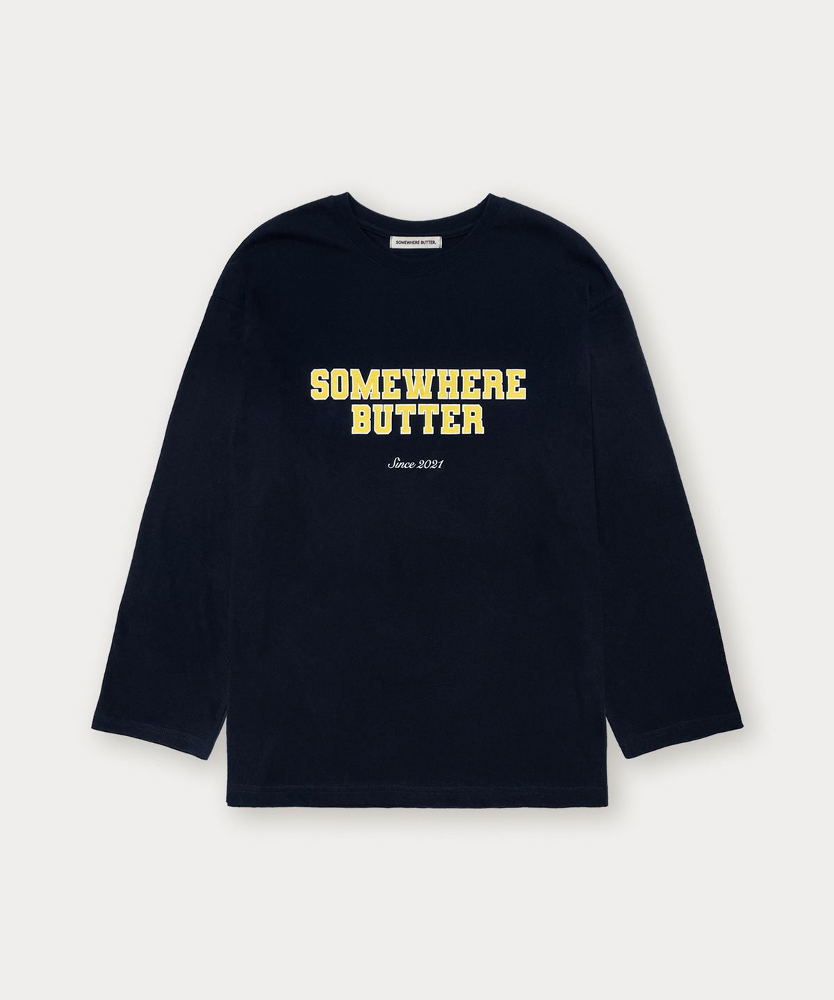썸웨어버터(SOMEWHEREBUTTER) Campus Logo Long Top - Navy