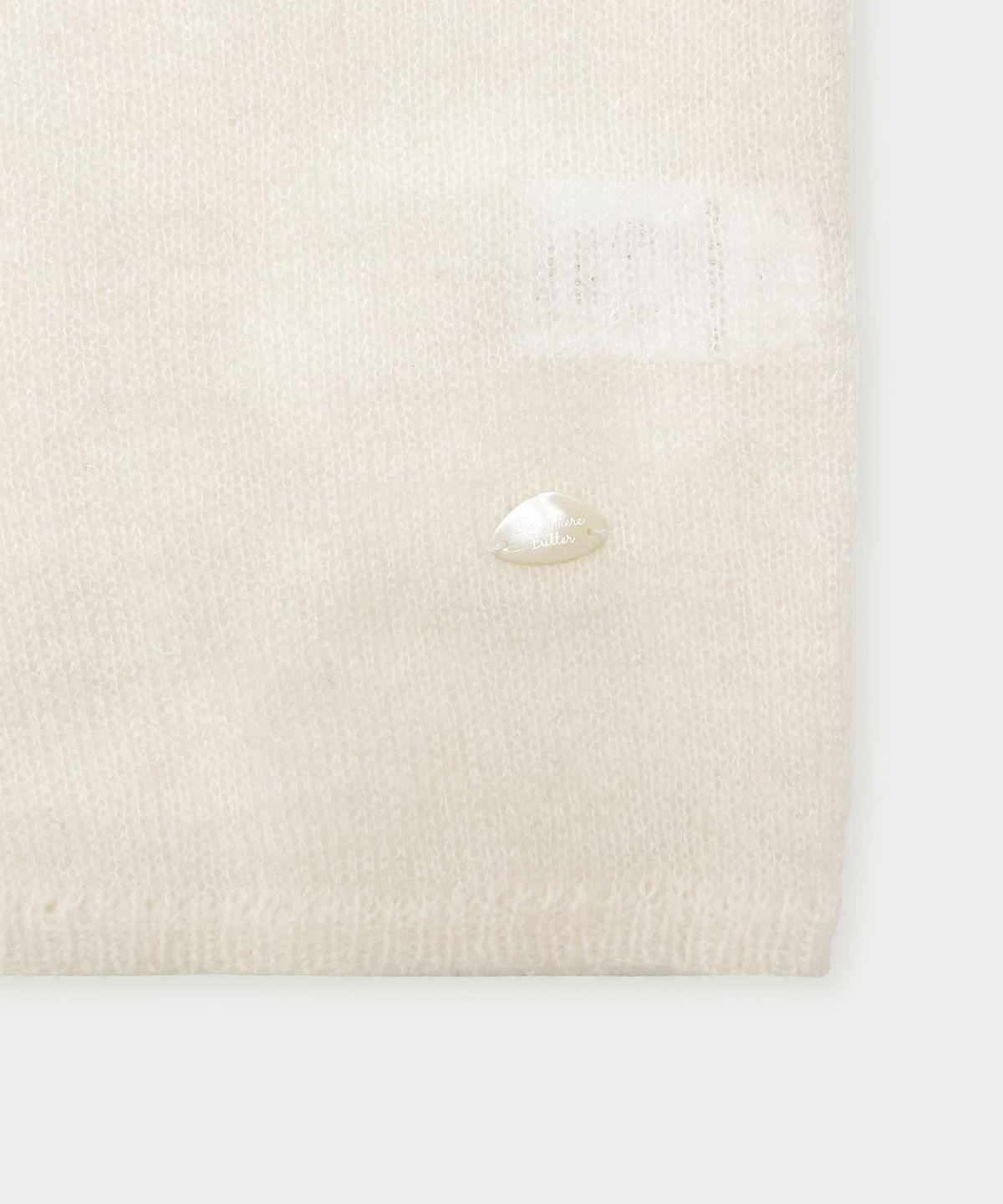 썸웨어버터(SOMEWHEREBUTTER) Pendant See-Through Half Knit - Ivory