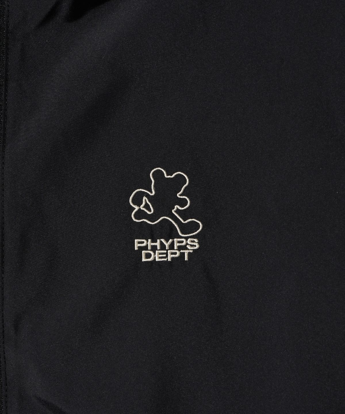 피지컬 디파트먼트(PHYSICAL DEPARTMENT) 베어키링 아치로고 윈드 브레이커_블랙
