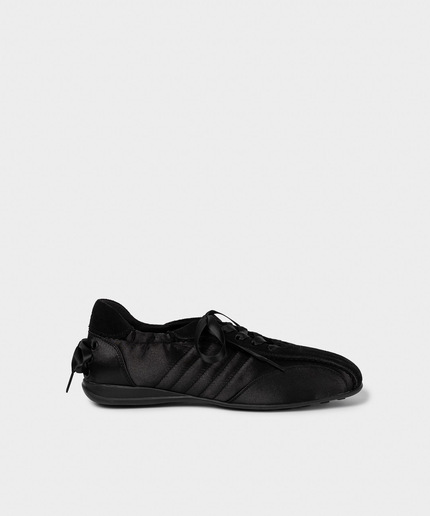 MUSINSA | KHIHO Plie back ribbon sneakers 3 colors