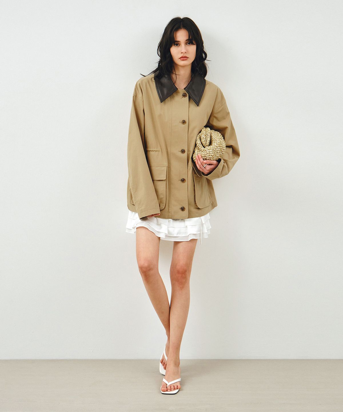 몽돌(MONGDOL) 코튼 워크 하프 자켓 베이지 MDJK039BEIGE