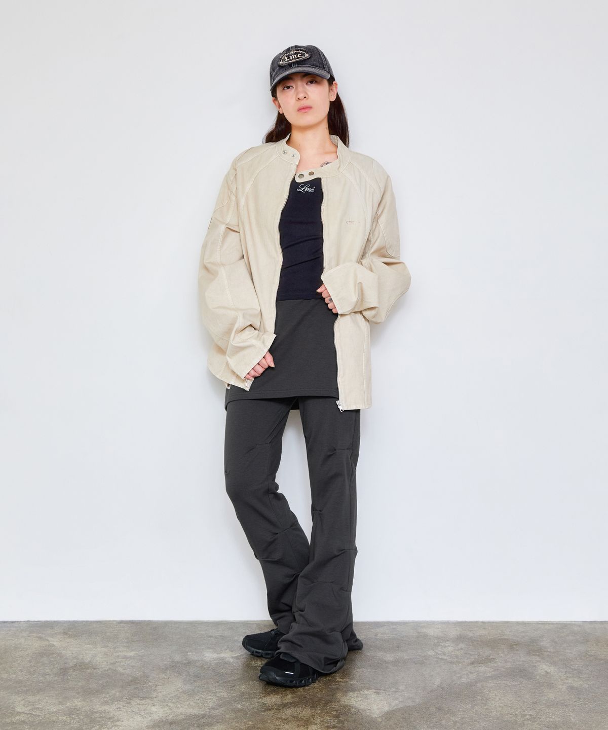 엘엠씨(LMC) WM SKIRT LAYRED SHIRRING SWEAT PANTS charcoal