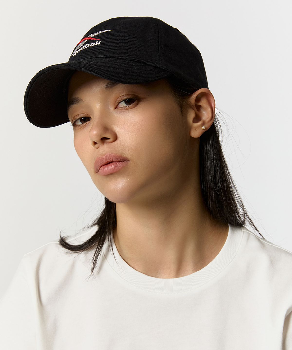 리복(REEBOK) 벡터 로고 볼캡 - 블랙