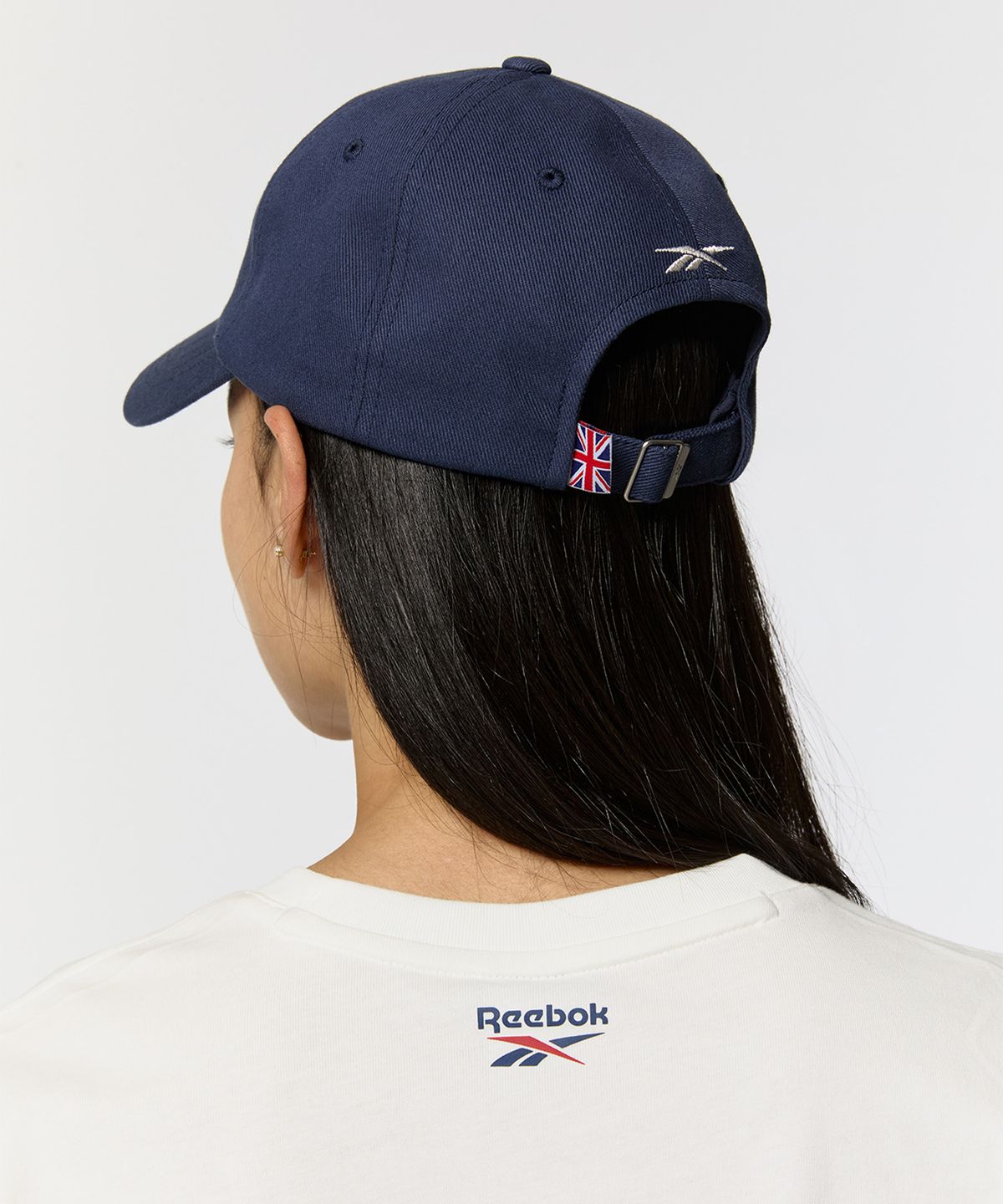 리복(REEBOK) 벡터 로고 볼캡 - 네이비
