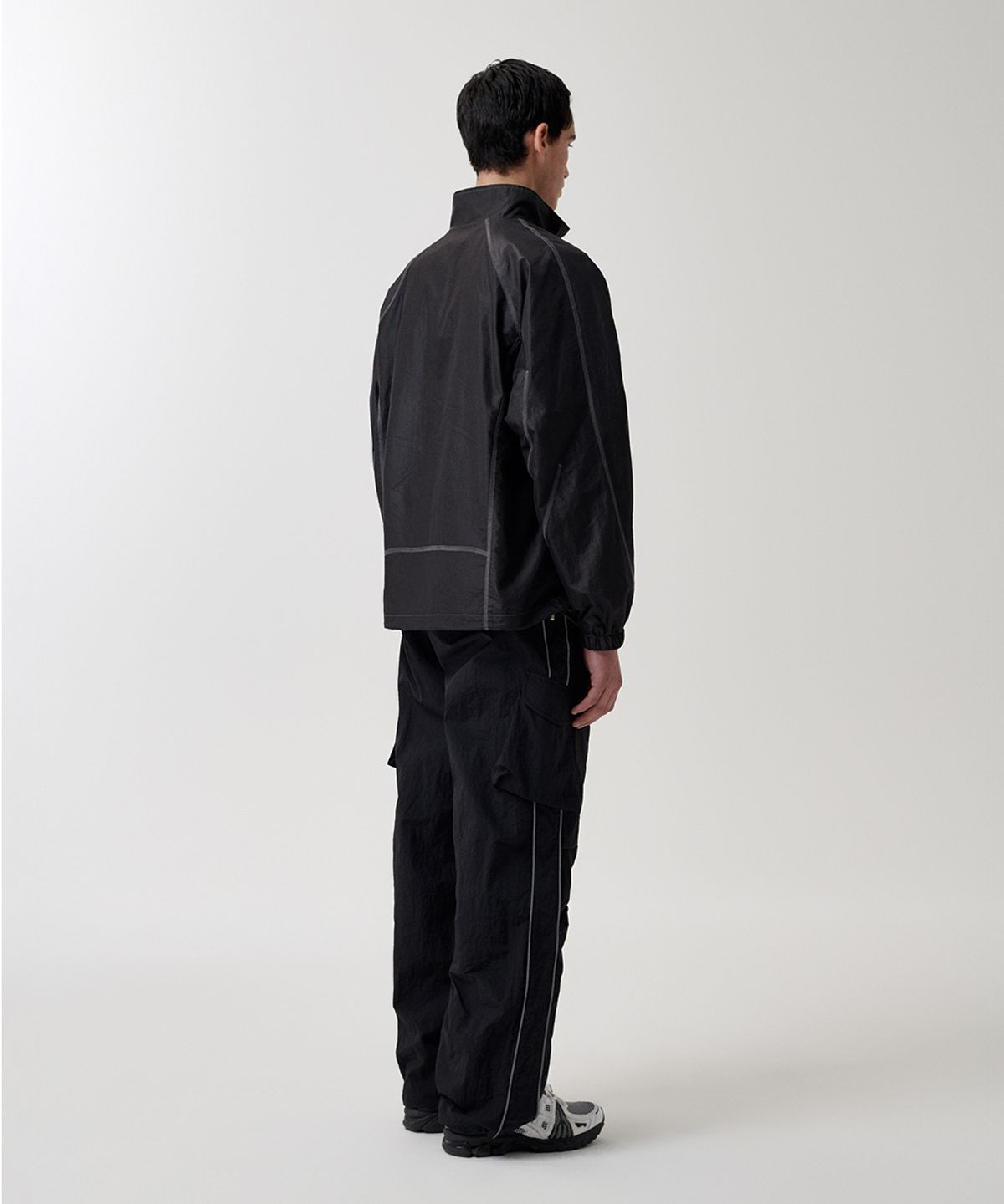 마하그리드(MAHAGRID) COVER STITCH NYLON TRACK JACKET BLACK(MG2FSMJ247A)