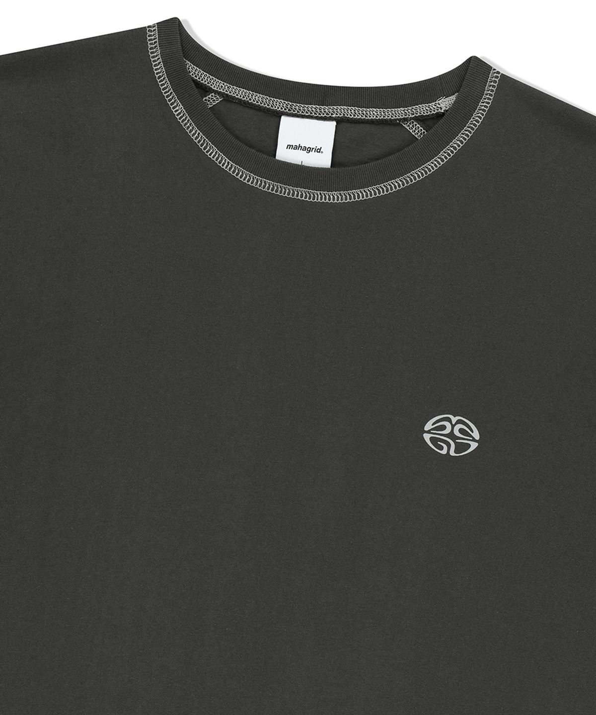 마하그리드(MAHAGRID) CURVED STITCH TEE CHARCOAL(MG2FMMT503A)