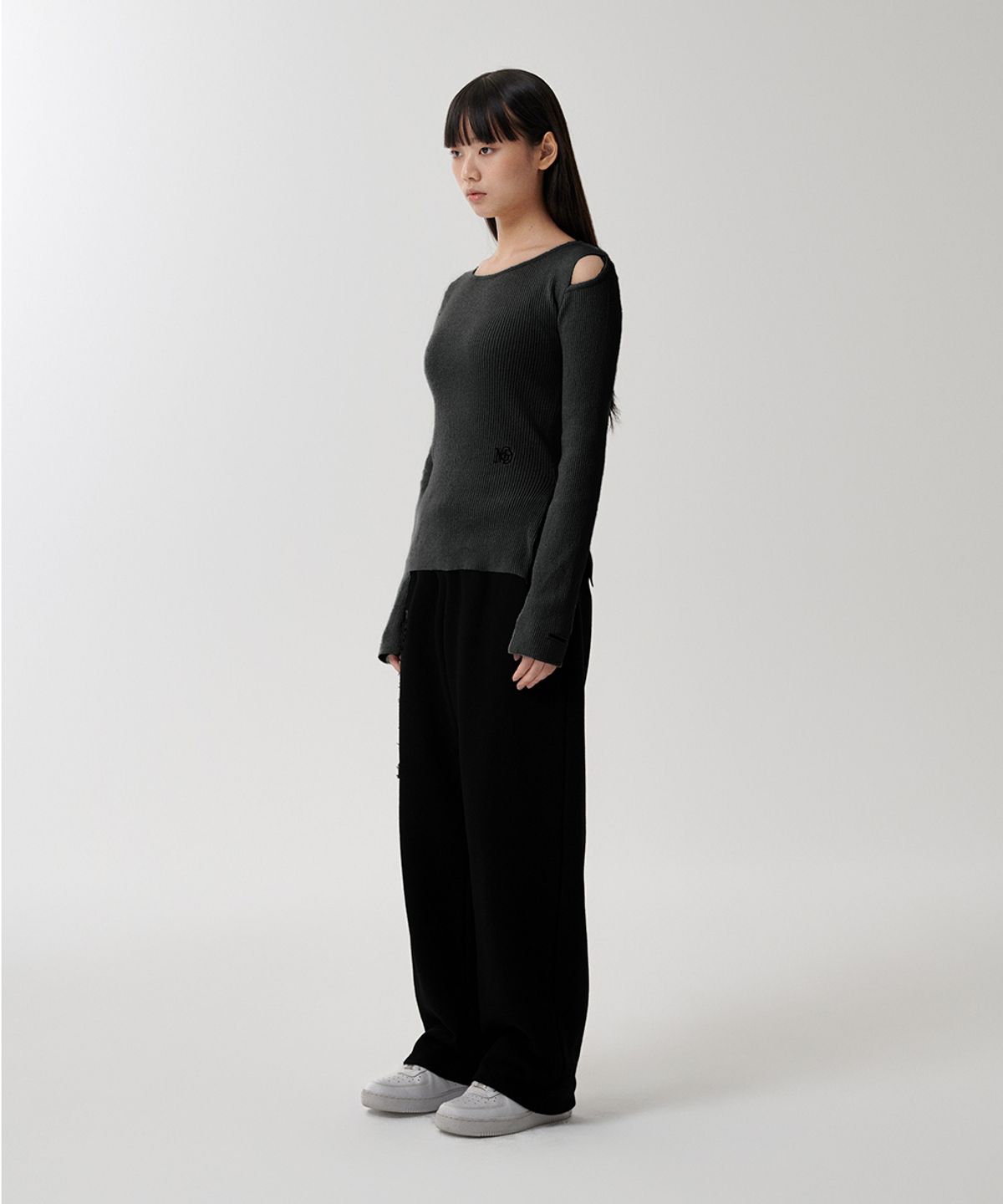 마하그리드(MAHAGRID) CUT OFF LS KNIT CHARCOAL(MG2FMFK614A)