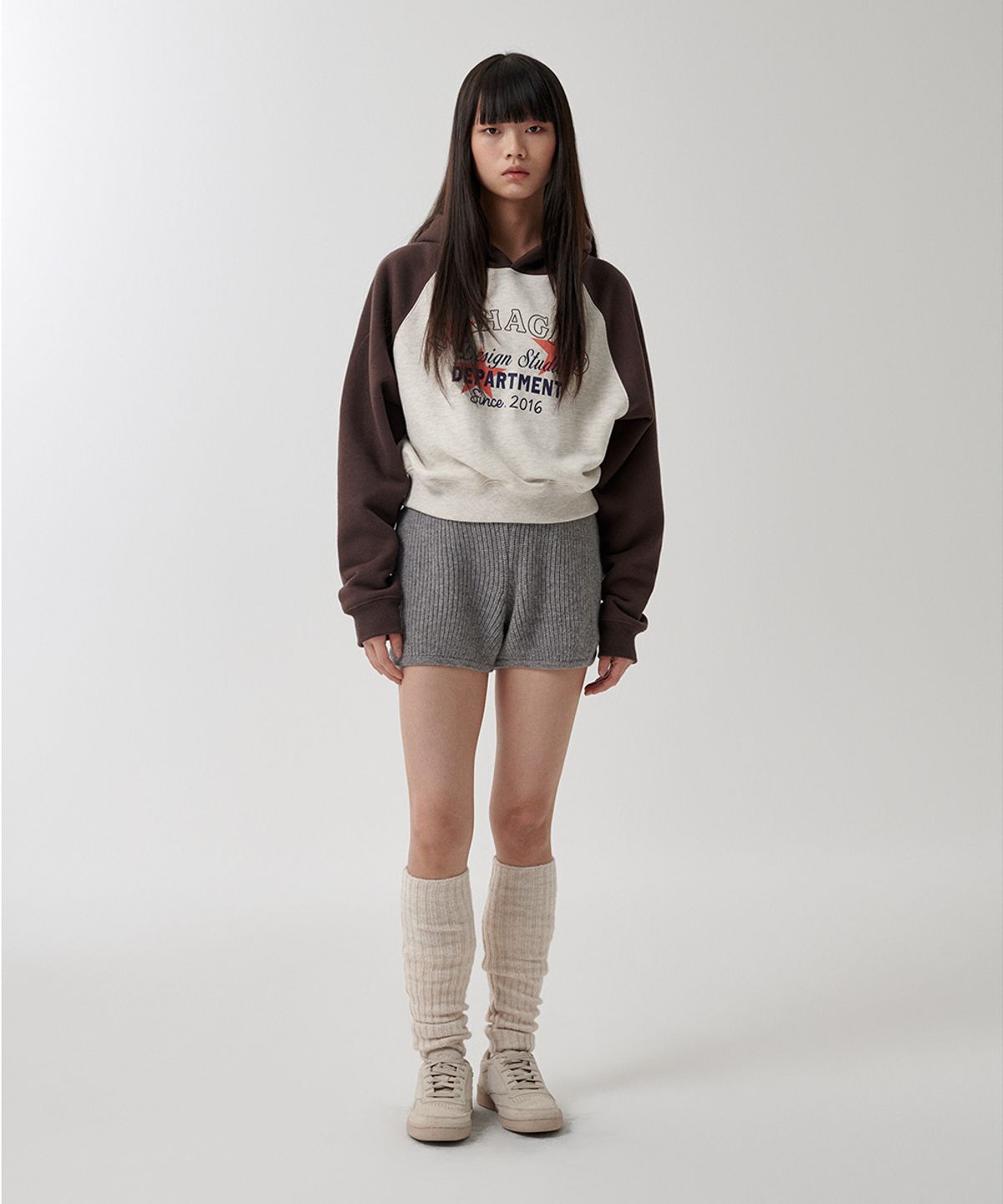 마하그리드(MAHAGRID) DEPARTMENT STAR CROP HOODIE BROWN(MG2FSFM409A)