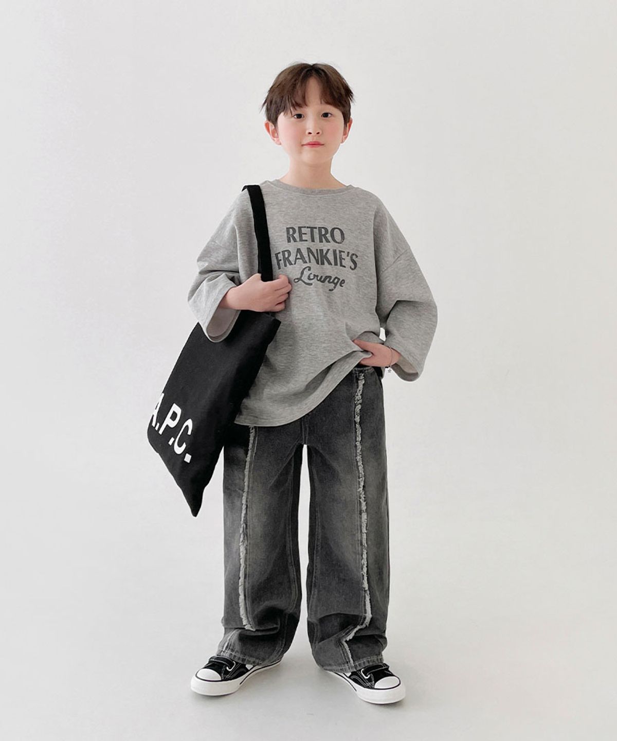 베리클로젯(BERRYCLOSET) 레코드 절개 데님 팬츠