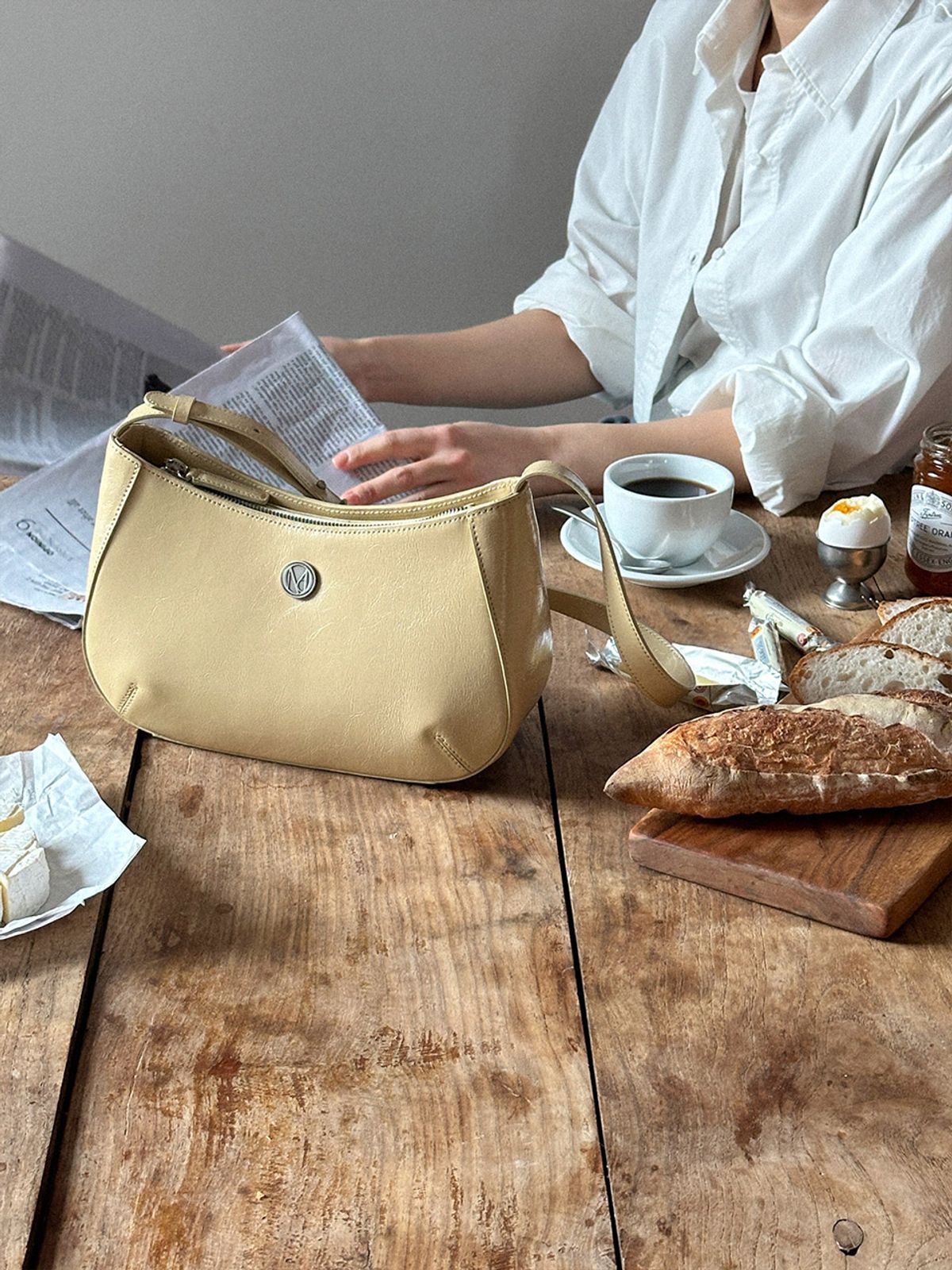 꼬떼드무아(COTEDEMOI) Ecrin shoulder bag - Butter
