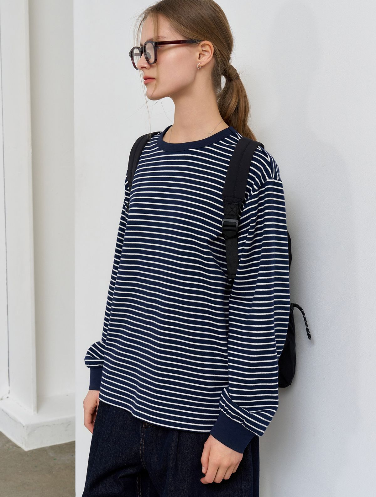 제너럴아이디어(GENERALIDEA) UNISEX 베이직 스트라이프 롱 슬리브 티 [NAVY] / SBE1U01005