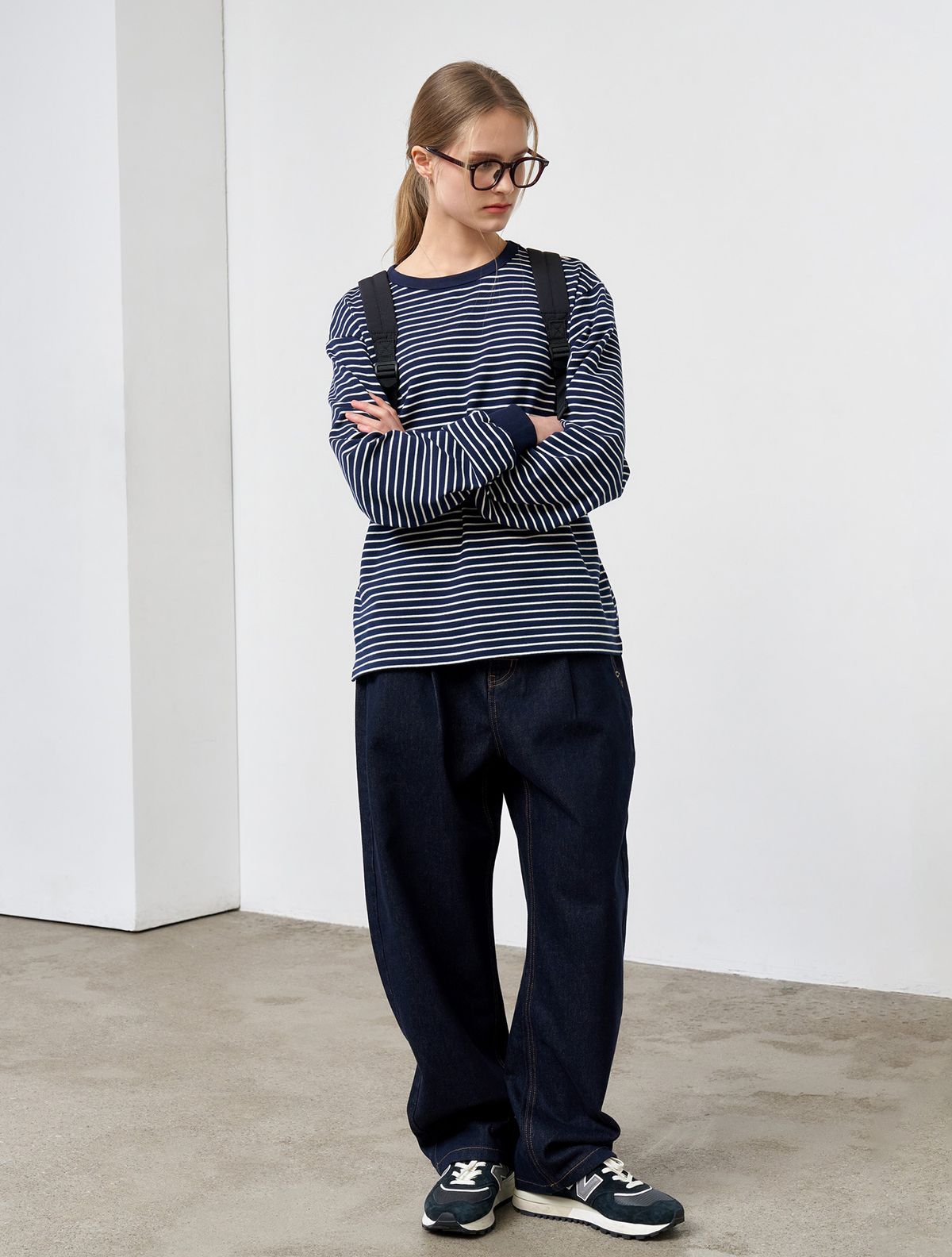 제너럴아이디어(GENERALIDEA) UNISEX 베이직 스트라이프 롱 슬리브 티 [NAVY] / SBE1U01005
