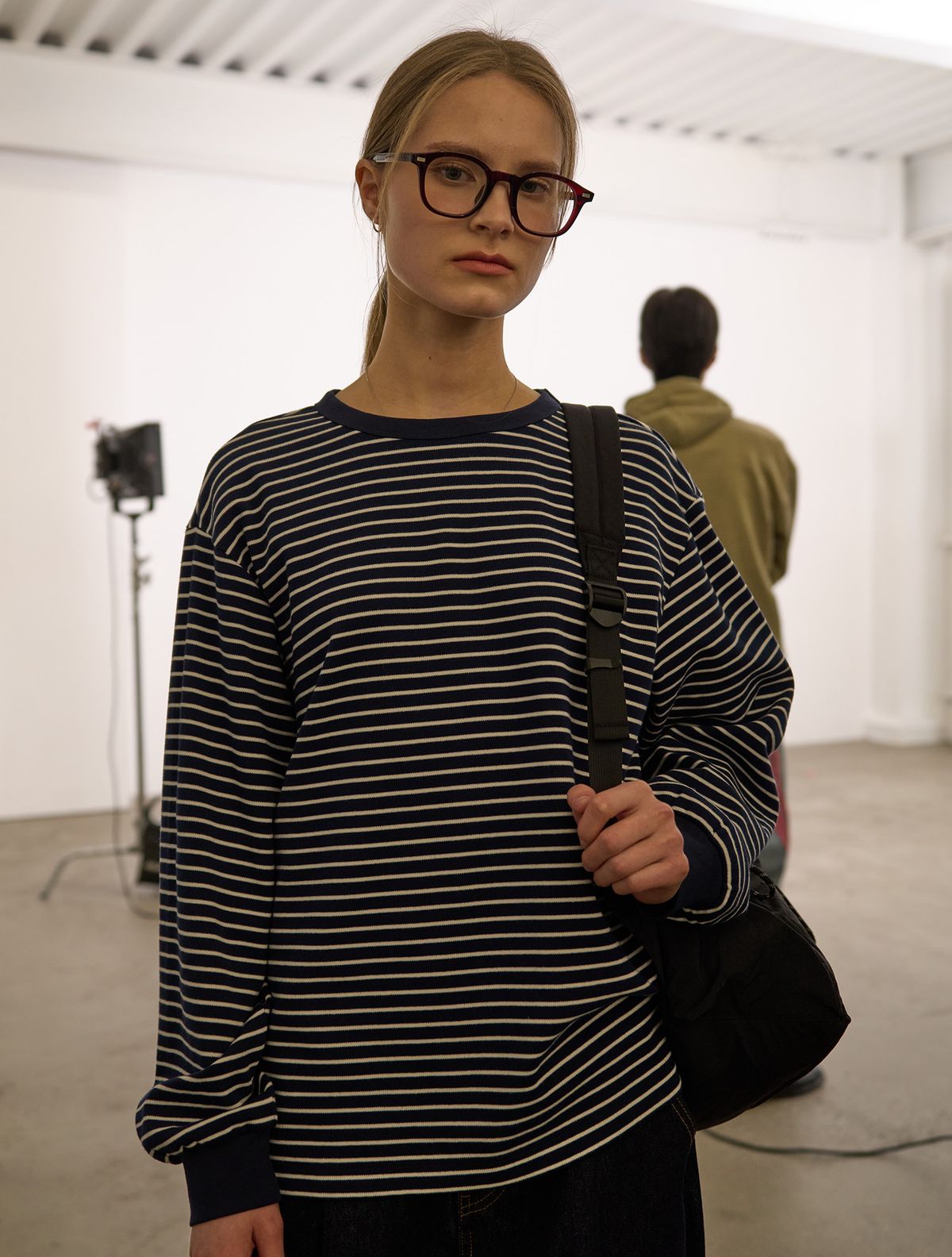 제너럴아이디어(GENERALIDEA) UNISEX 베이직 스트라이프 롱 슬리브 티 [NAVY] / SBE1U01005