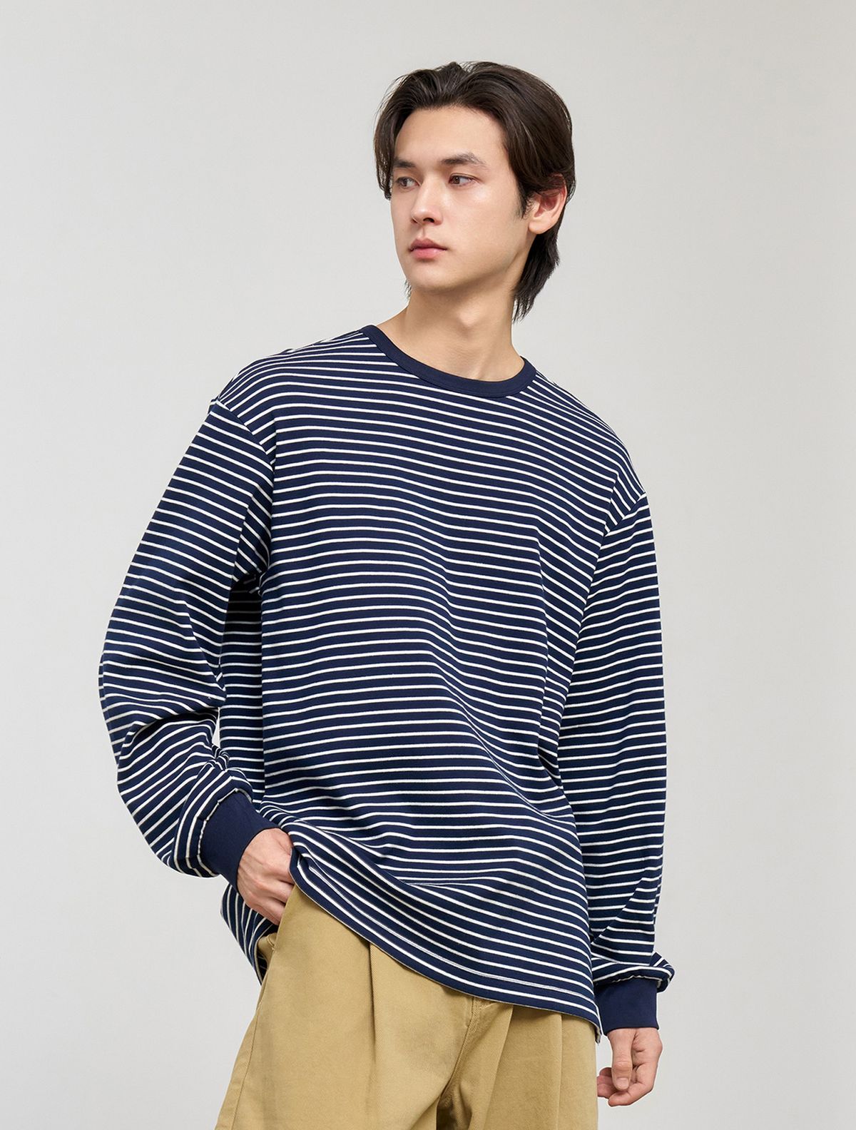 제너럴아이디어(GENERALIDEA) UNISEX 베이직 스트라이프 롱 슬리브 티 [NAVY] / SBE1U01005