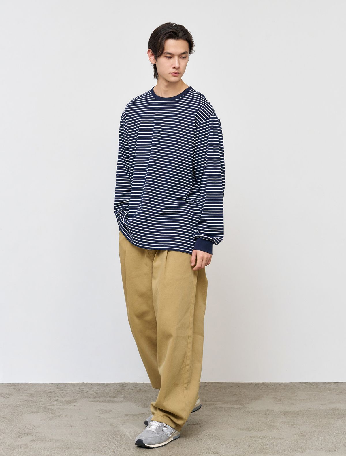 제너럴아이디어(GENERALIDEA) UNISEX 베이직 스트라이프 롱 슬리브 티 [NAVY] / SBE1U01005