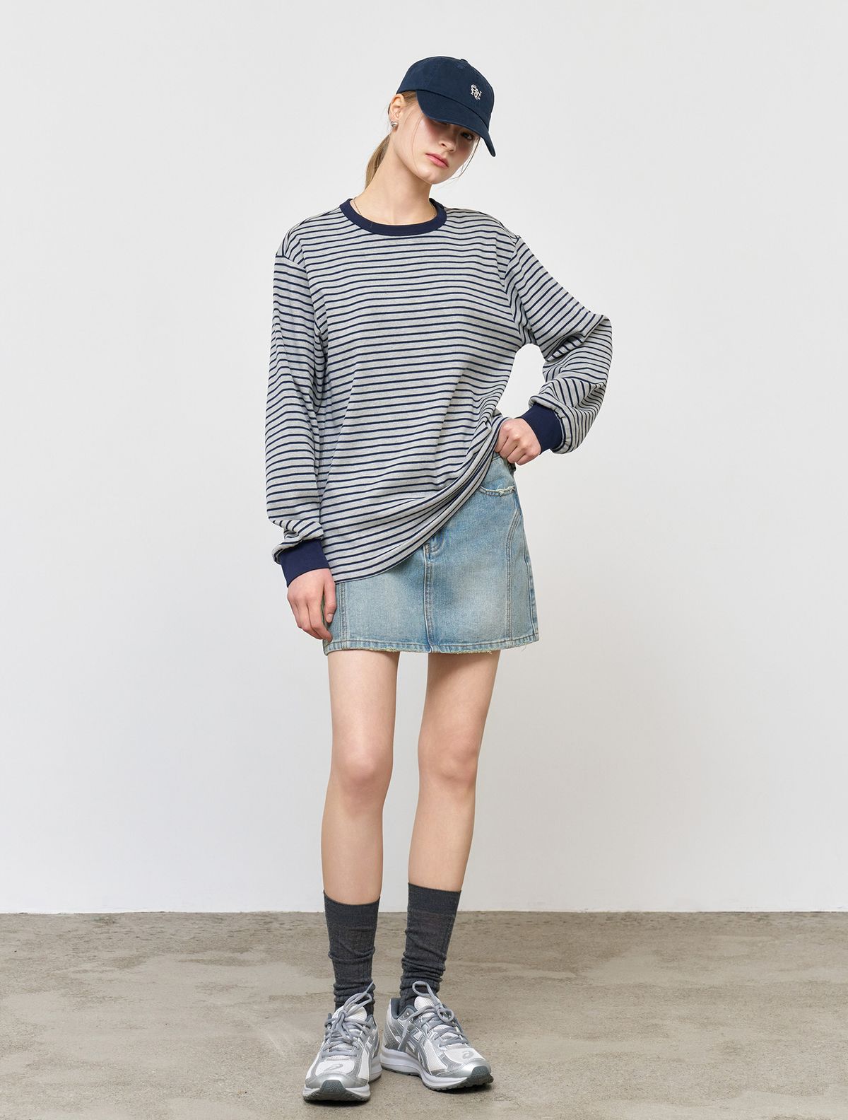 제너럴아이디어(GENERALIDEA) UNISEX 베이직 스트라이프 롱 슬리브 티 [MELANGE GREY] / SBE1U01005