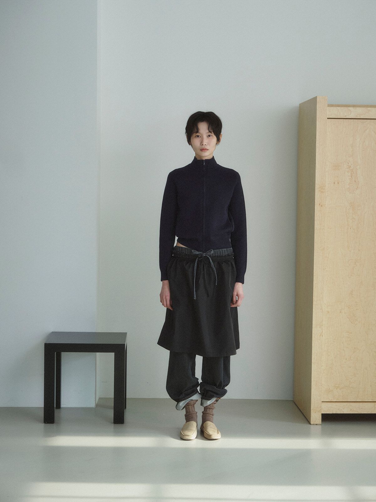 리플레인(REPLAIN) VOLUME MIDI SKIRT_BLACK