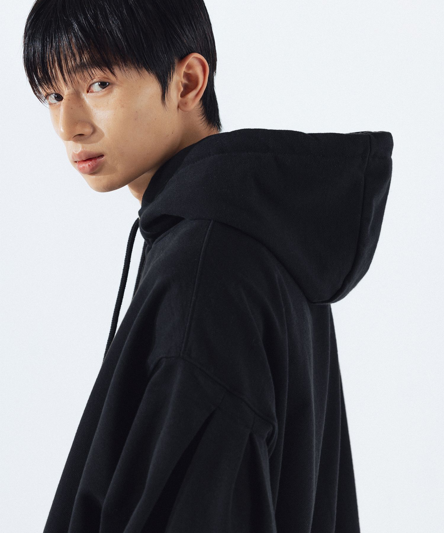 MUSINSA | ANGLAN Double Valley Tuck Sweat Hoodie - Black
