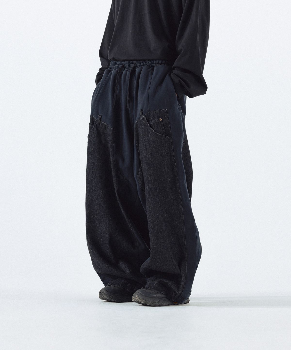 앵글런(ANGLAN) Denim Double Sweat Balloon Pants - Black