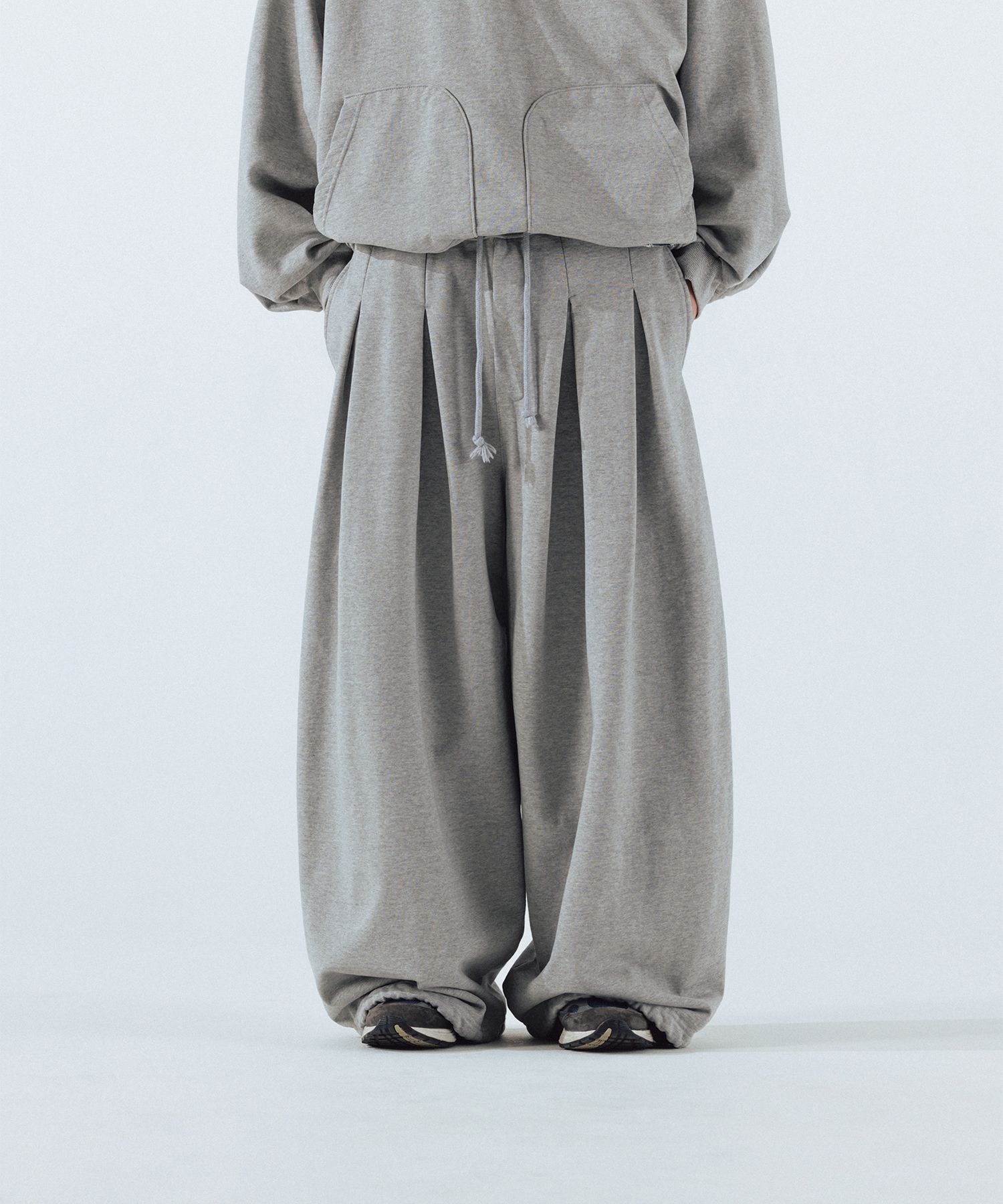 MUSINSA | ANGLAN Double Valley Tuck Sweat Set up - Melange Grey
