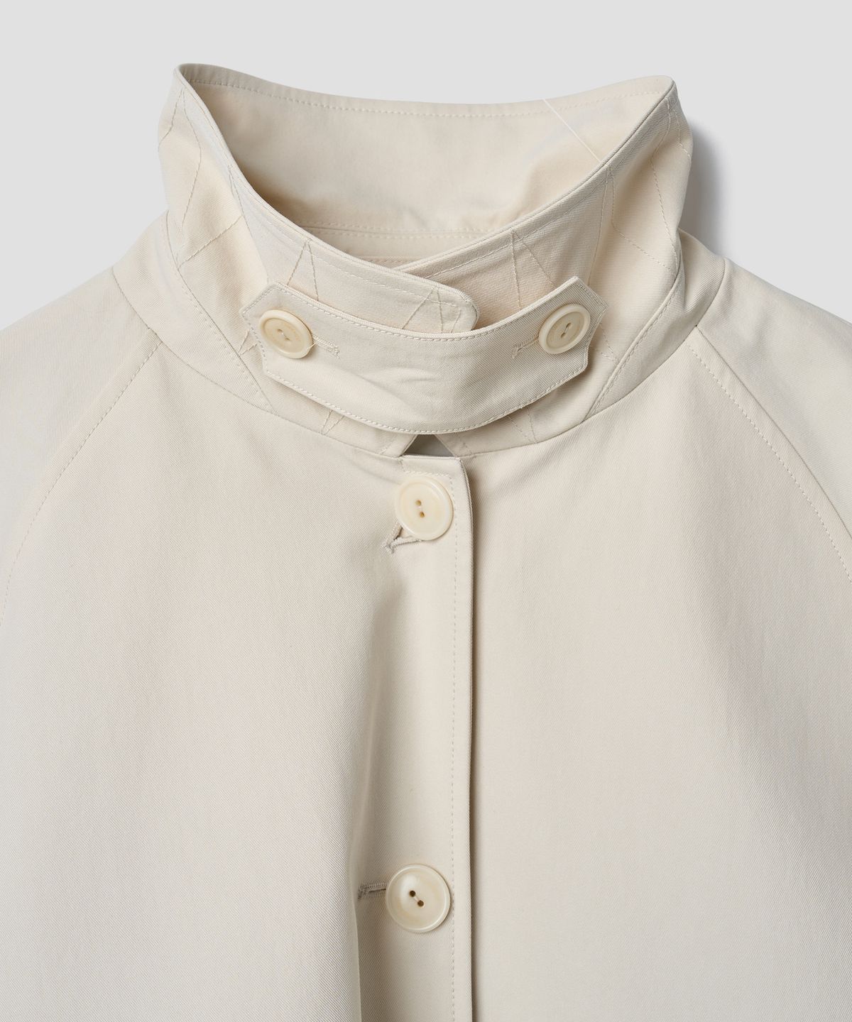 튜드먼트(TTUDEMENT) CLASSIC HALF TRENCH COAT_CREAM