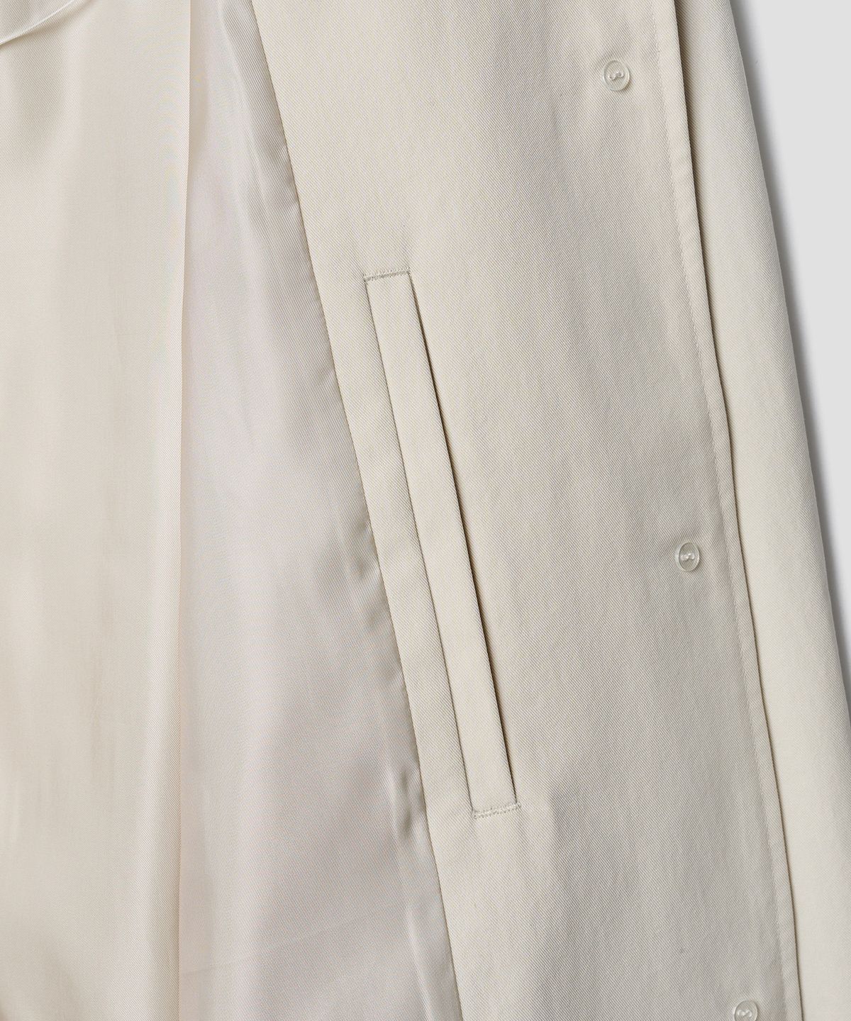 튜드먼트(TTUDEMENT) CLASSIC HALF TRENCH COAT_CREAM