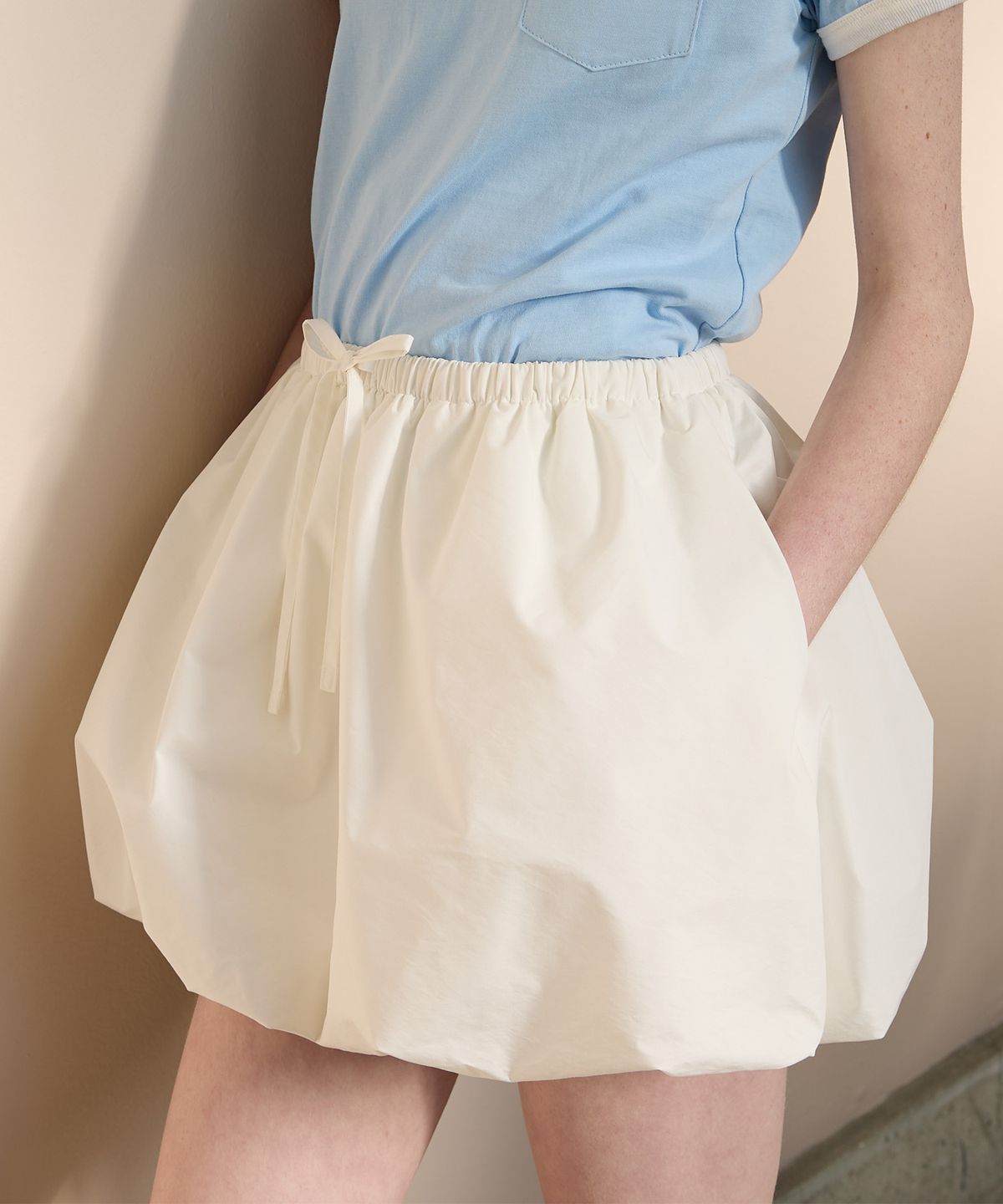 튜드먼트(TTUDEMENT) BALLOON MINI SKIRT IVORY