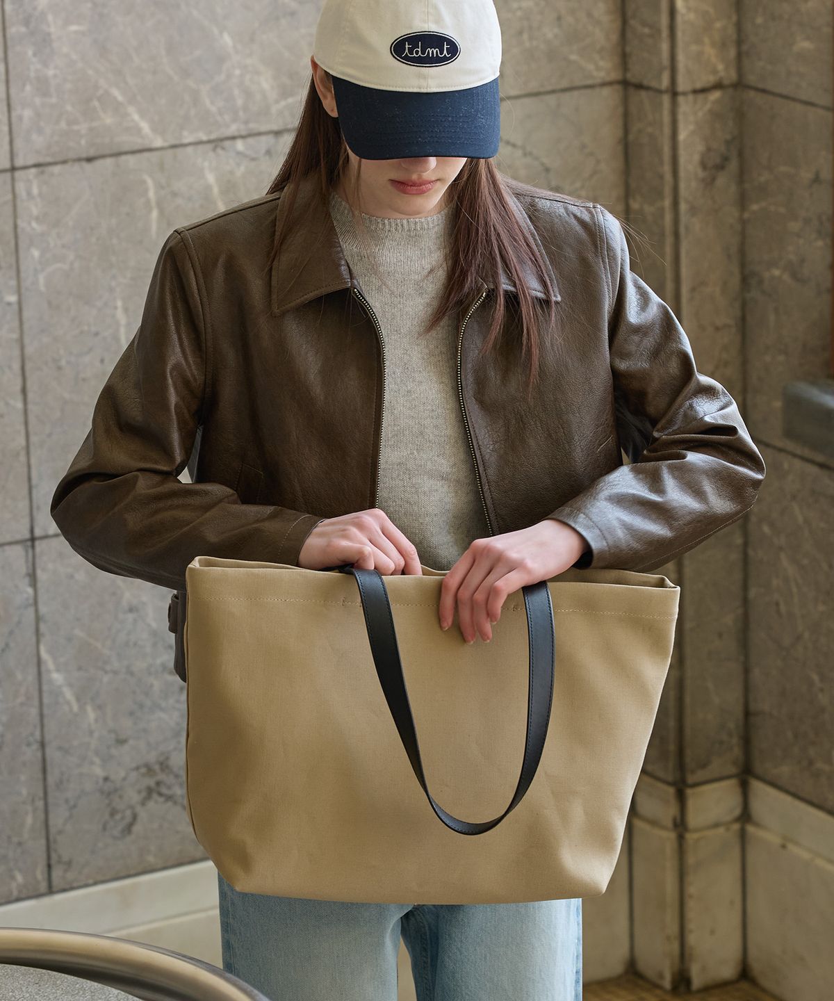 튜드먼트(TTUDEMENT) ALL DAY TOTE BEIGE