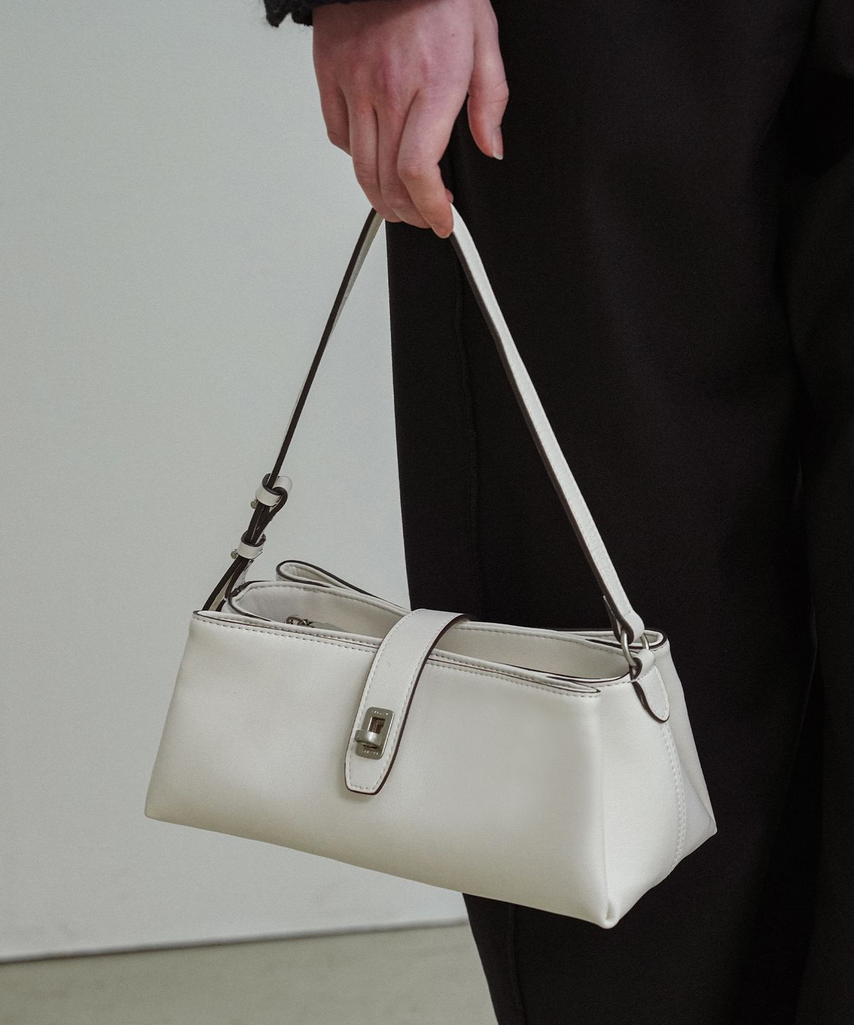 시야쥬(SIYAZU) SIAC3065 Milla Bag_Ivory