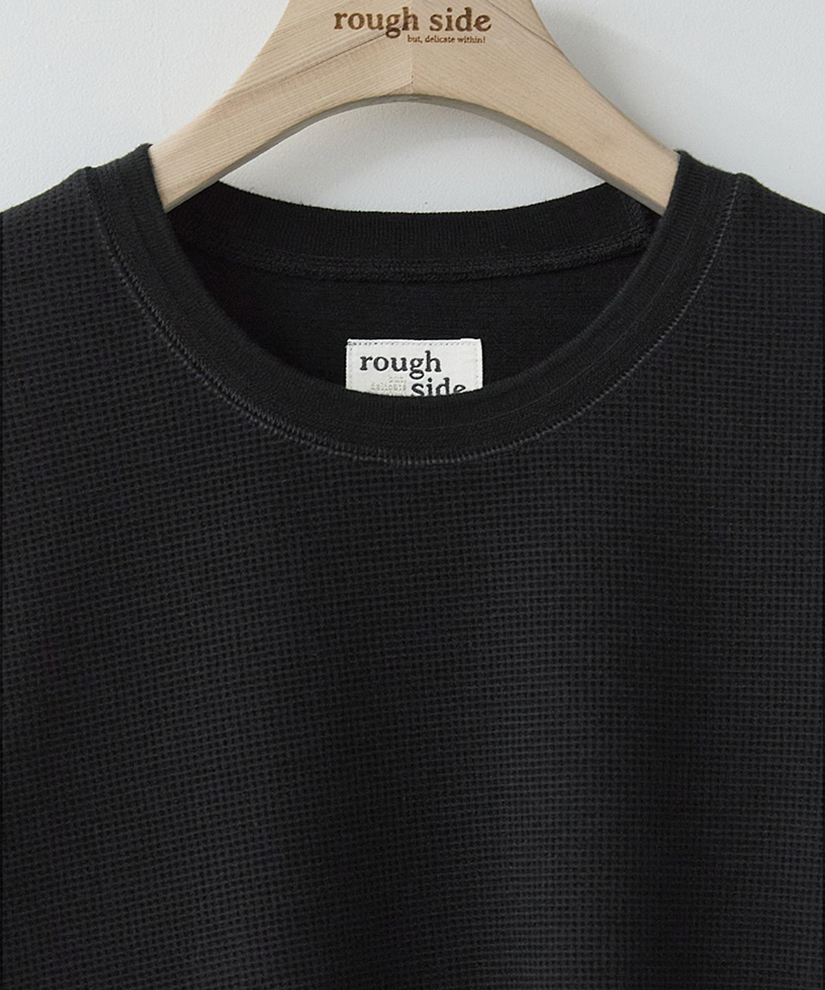러프사이드(ROUGHSIDE) Waffle Long Sleeve Ash Black