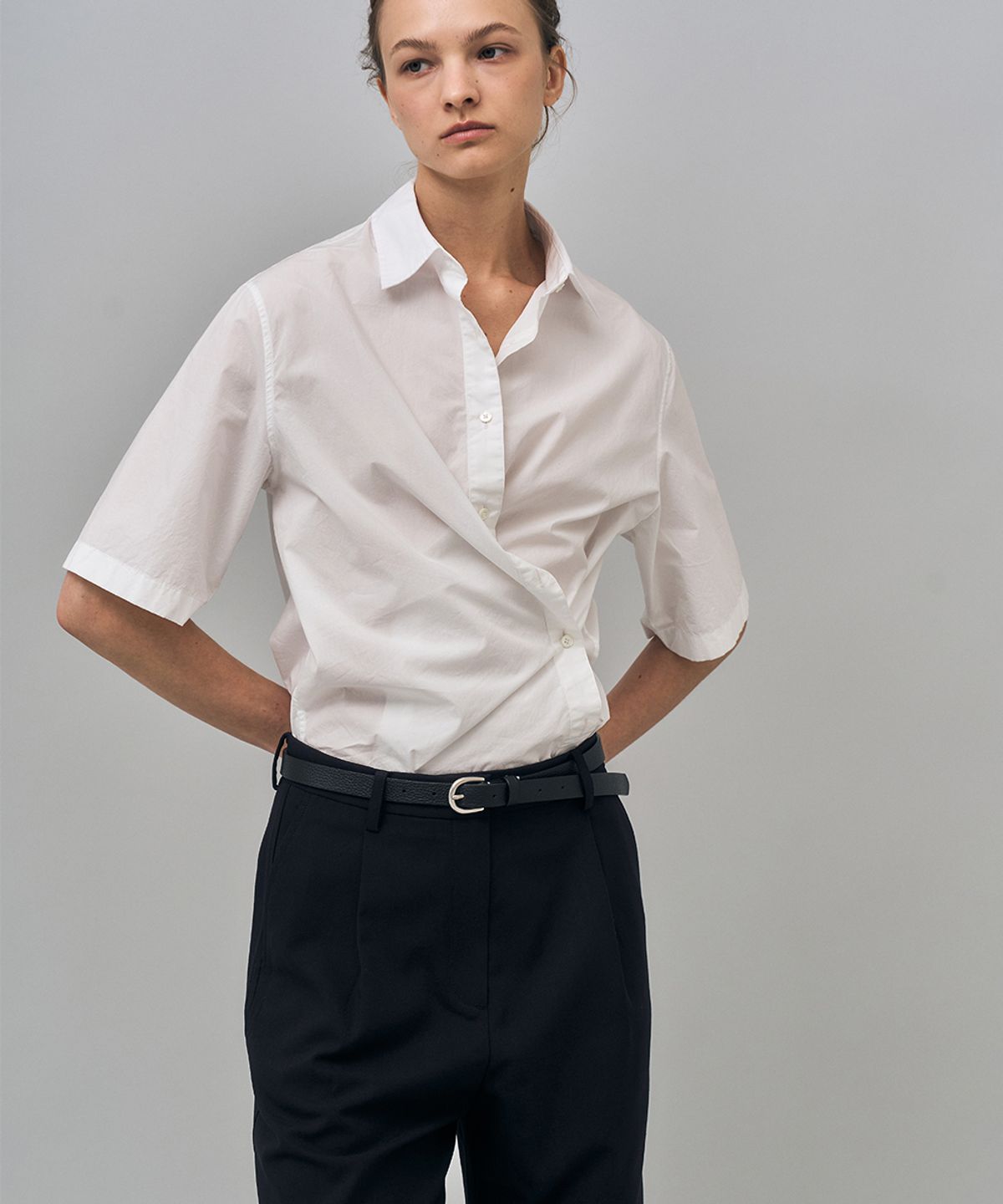 러프사이드 화이트라벨(ROUGH SIDE WHITE LABEL) Pure Shirring 1/2 Shirt Cloud White
