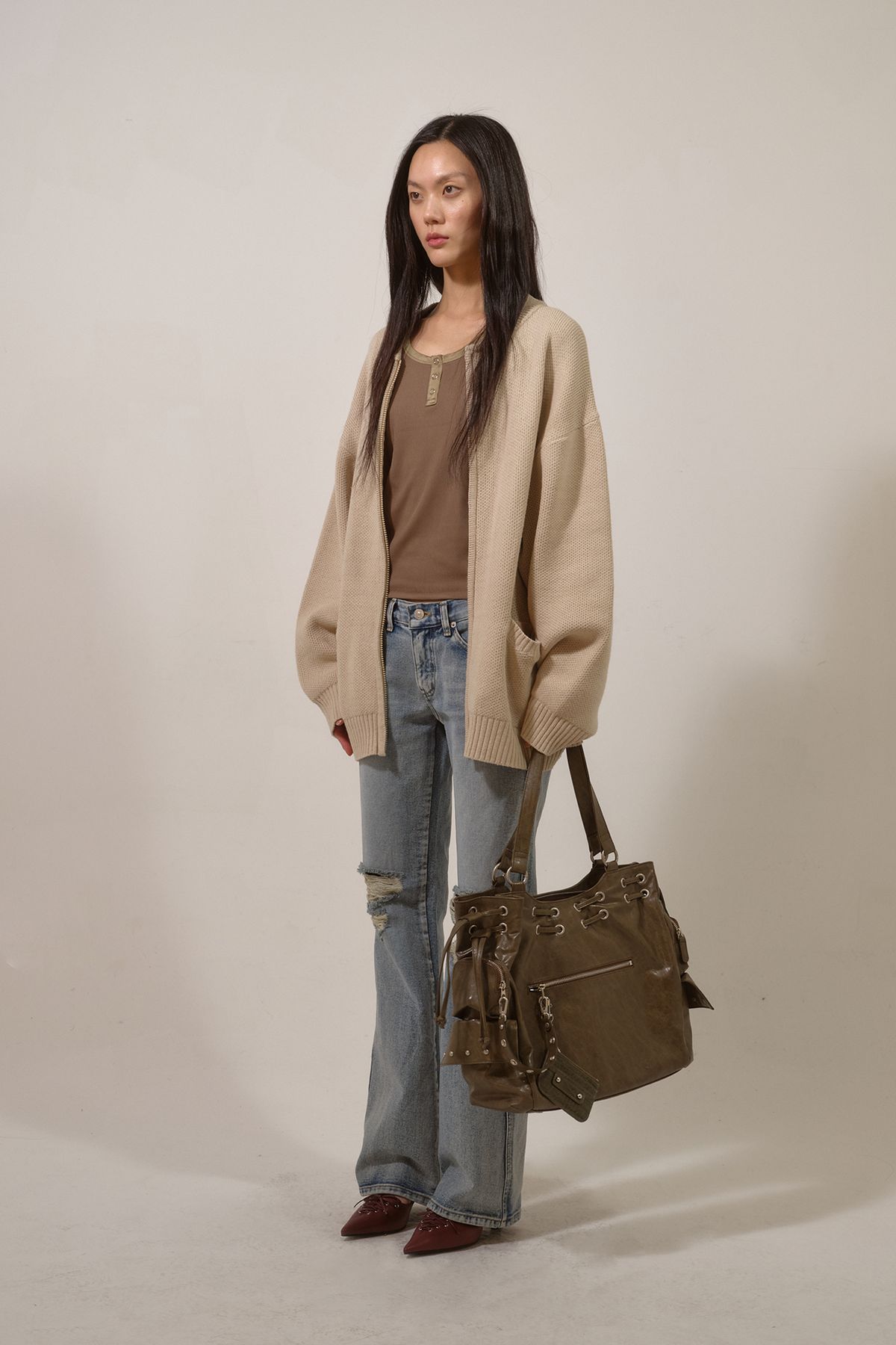 다이닛(DEINET) RIPPED DAMAGE BOOTS CUT DENIM IN BLUE