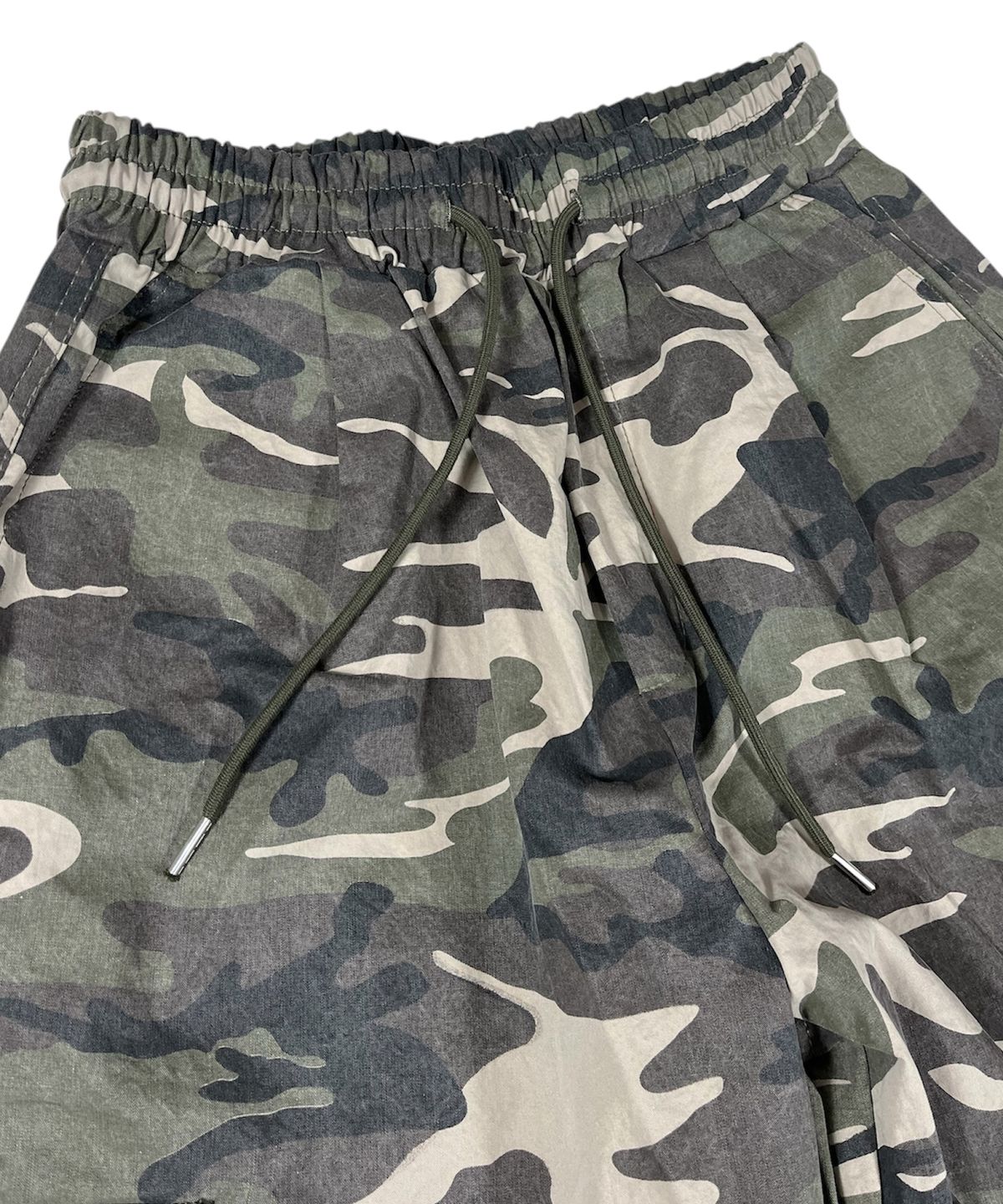 스케이터락(SK8ER ROCK) Camouflage Cotton Cargo Wide Pants ((Beige))