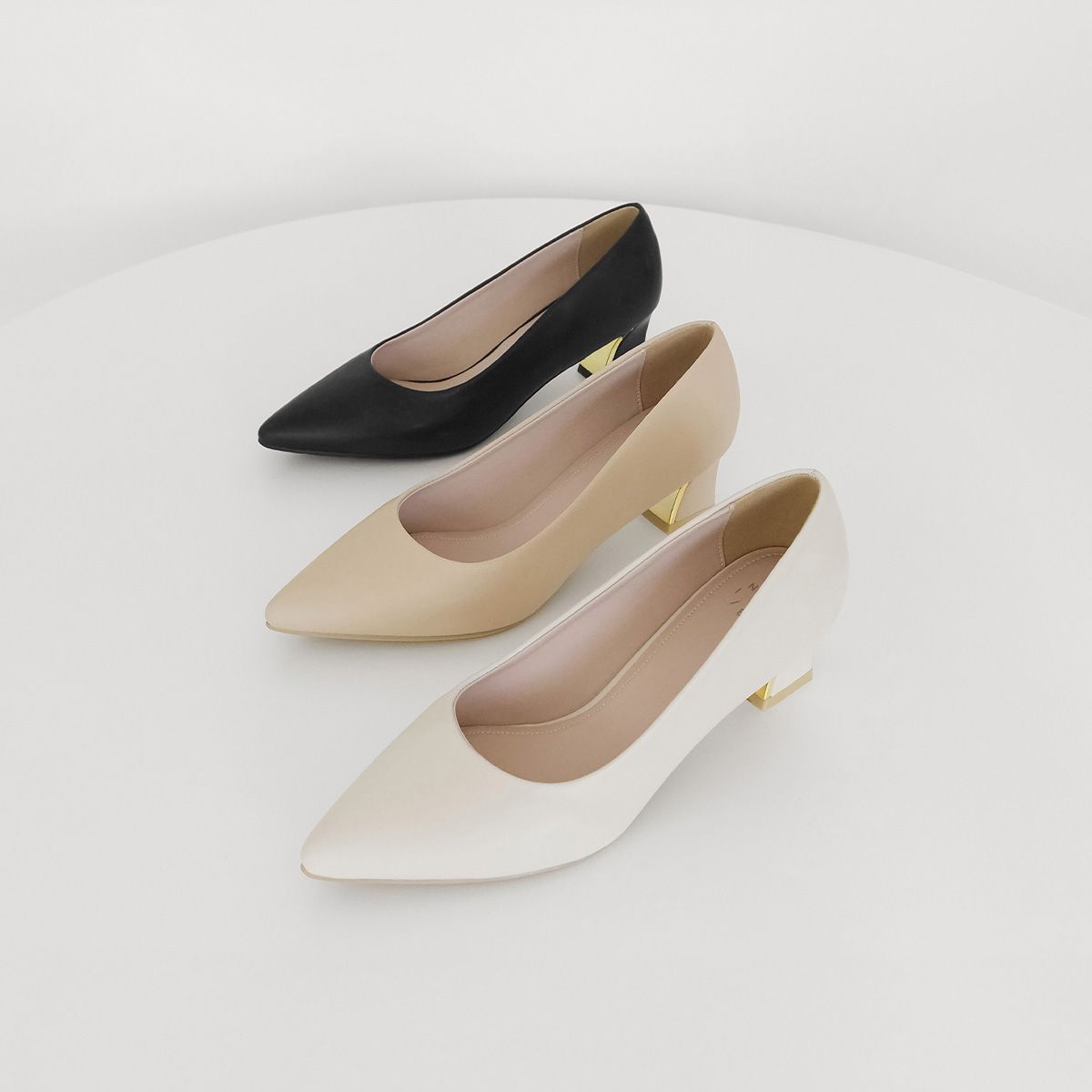 엘칸토(ELCANTO) 인텐스 여성 베이직 펌프스 5cm LCWD96I513