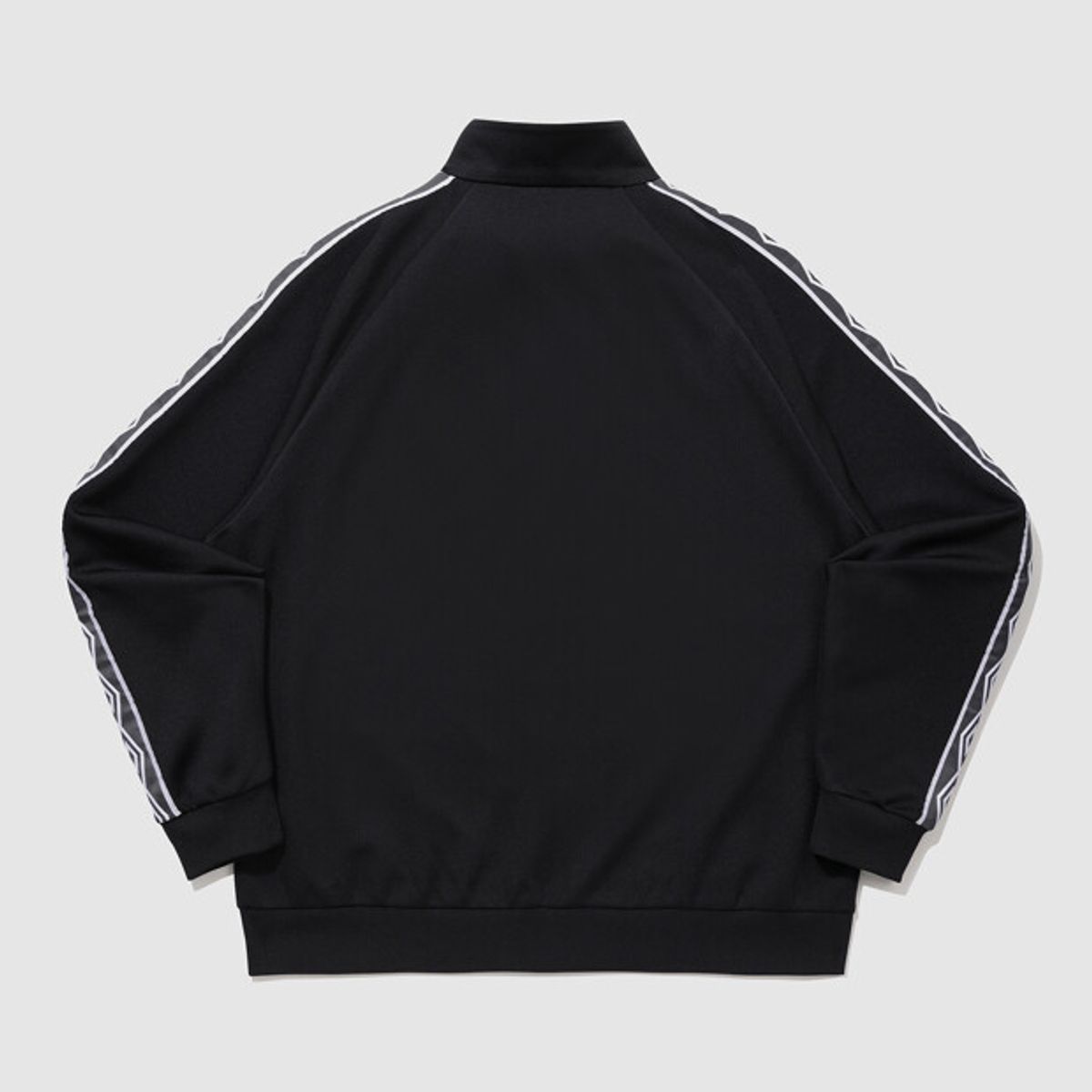 엄브로(UMBRO) HBL 사이드 다이아 트랙 자켓 블랙(UQ123CFT21)