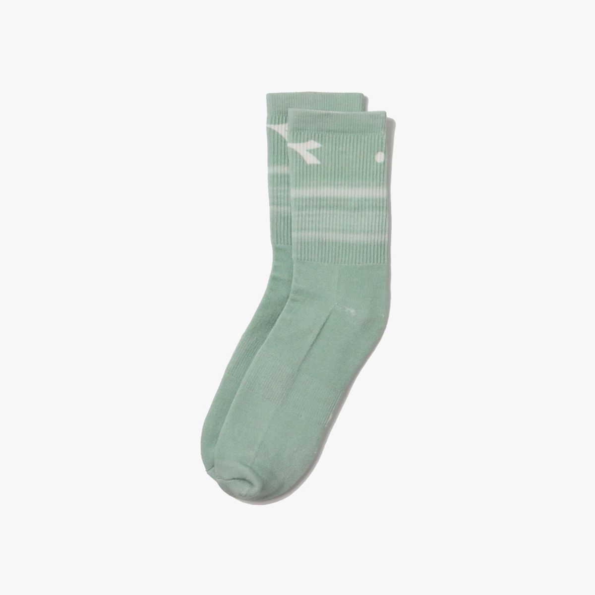 디아도라(diadora) 러닝 타이다이 삭스 MINT