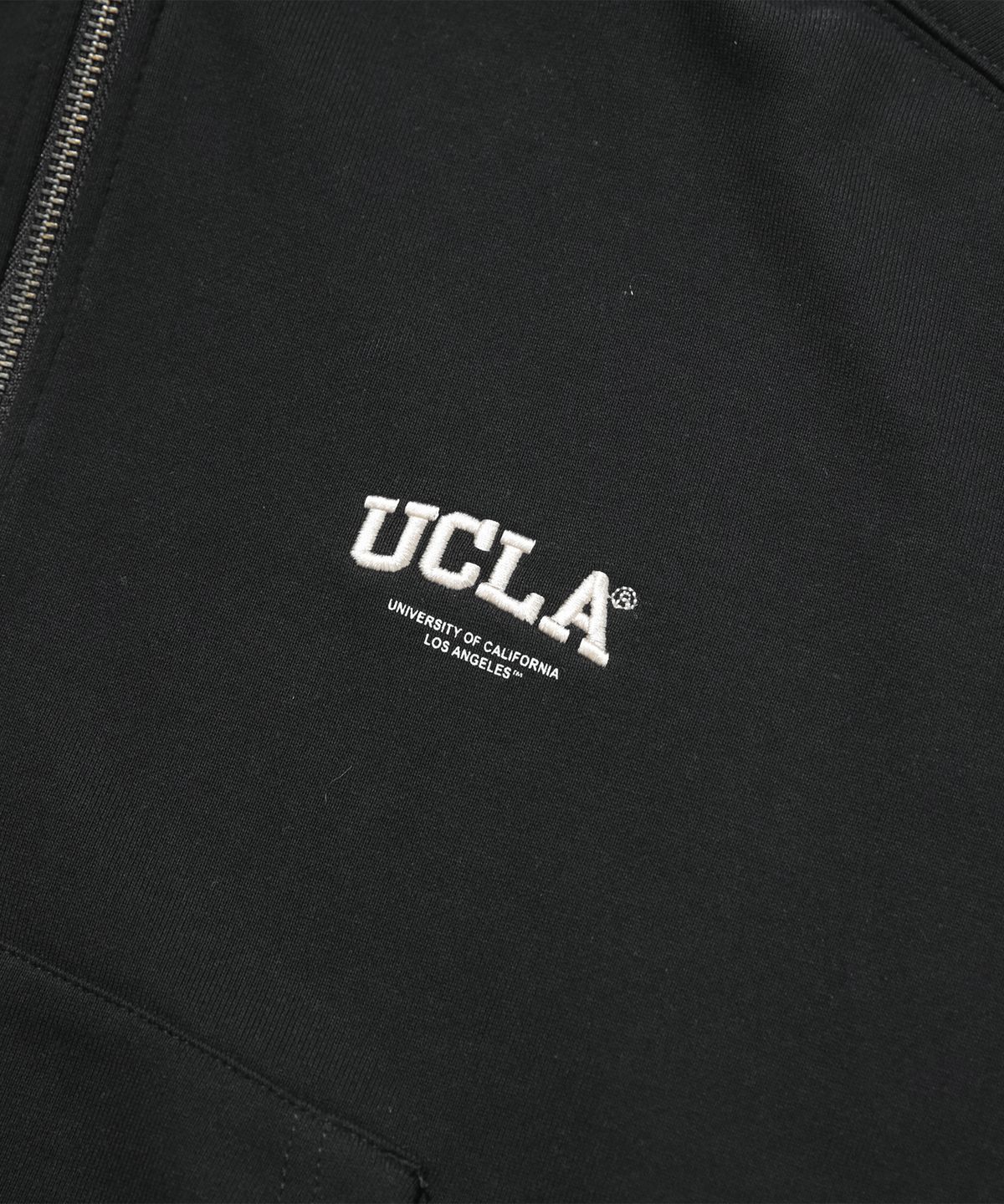 유씨엘에이(UCLA) 여성 베이직 로고 집업 크롭 후디[BLACK](UBRGD50)